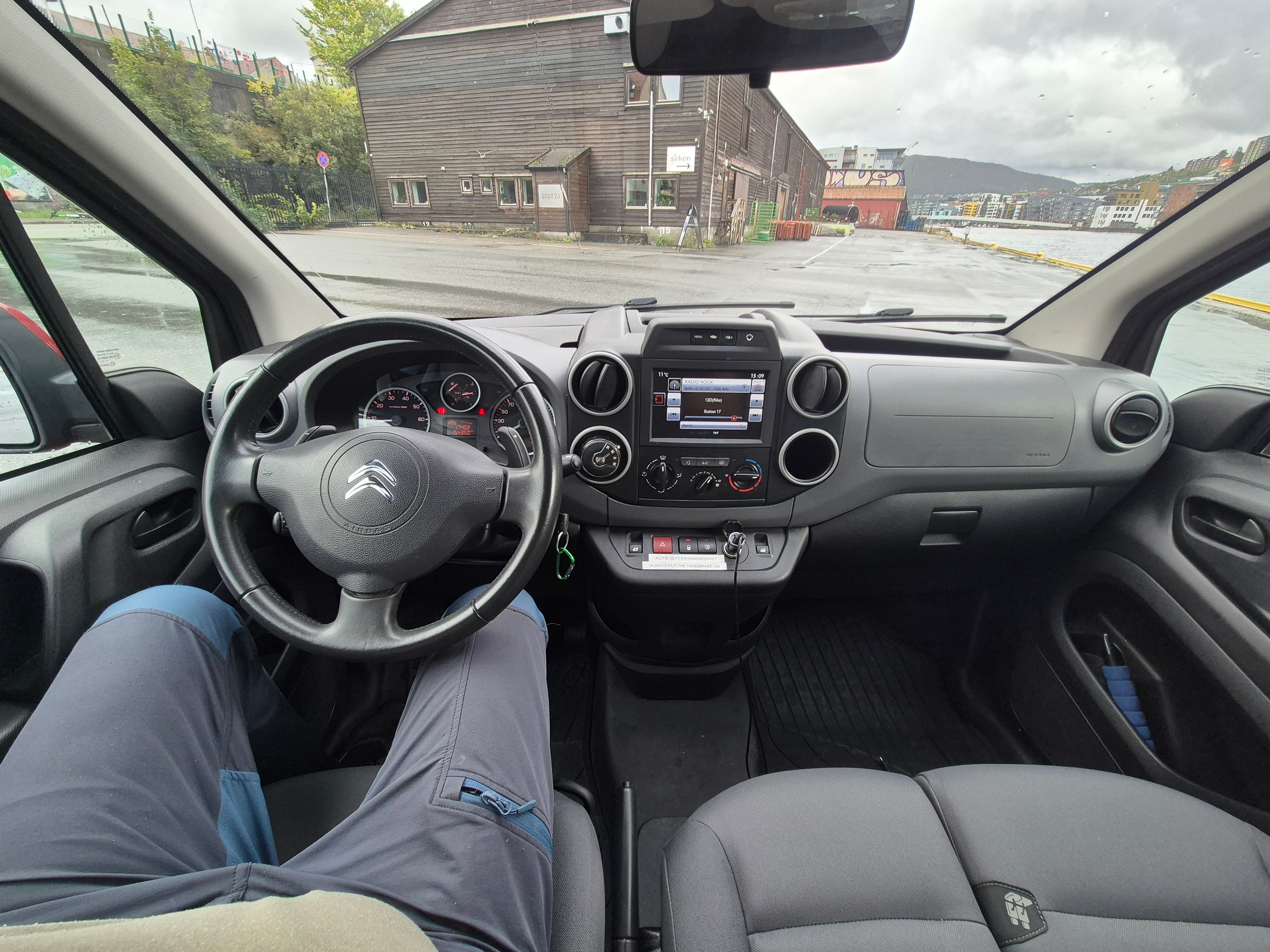 Citroen Berlingo med Bilradio