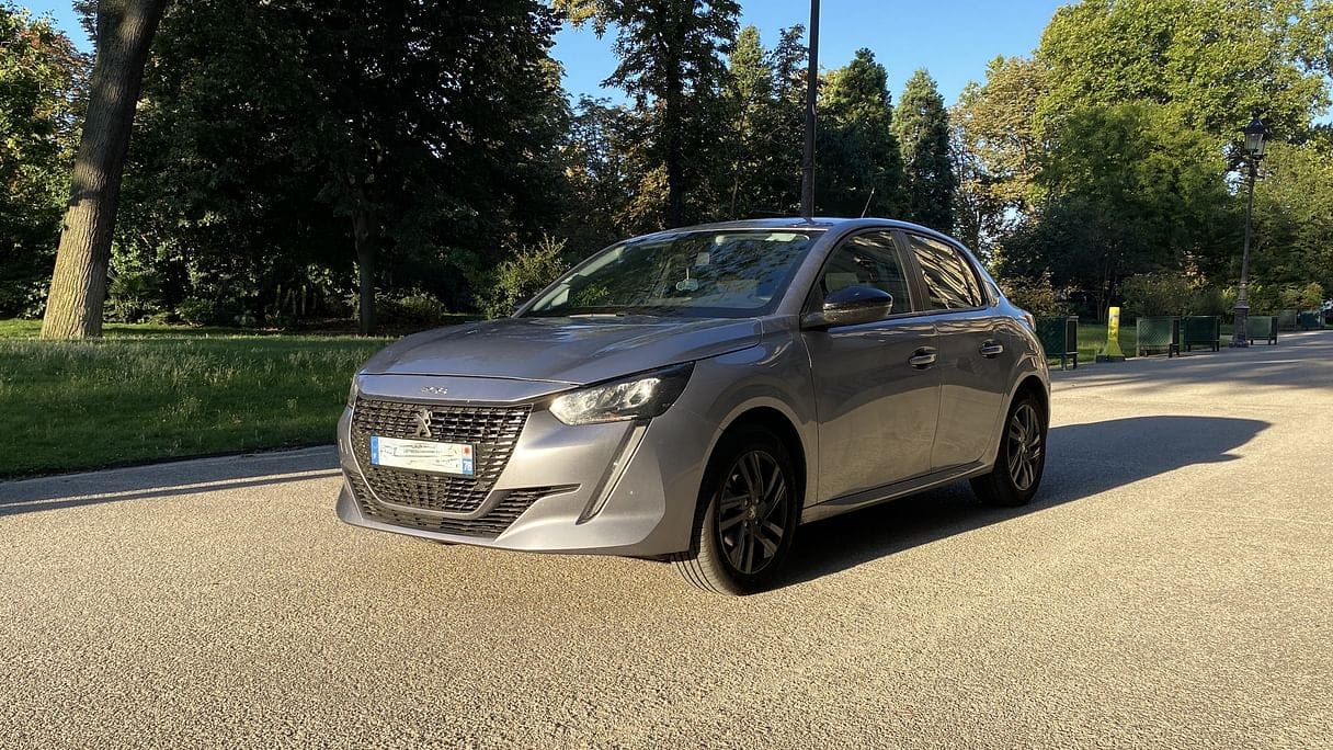 Peugeot 208, 2023, Essence 95
