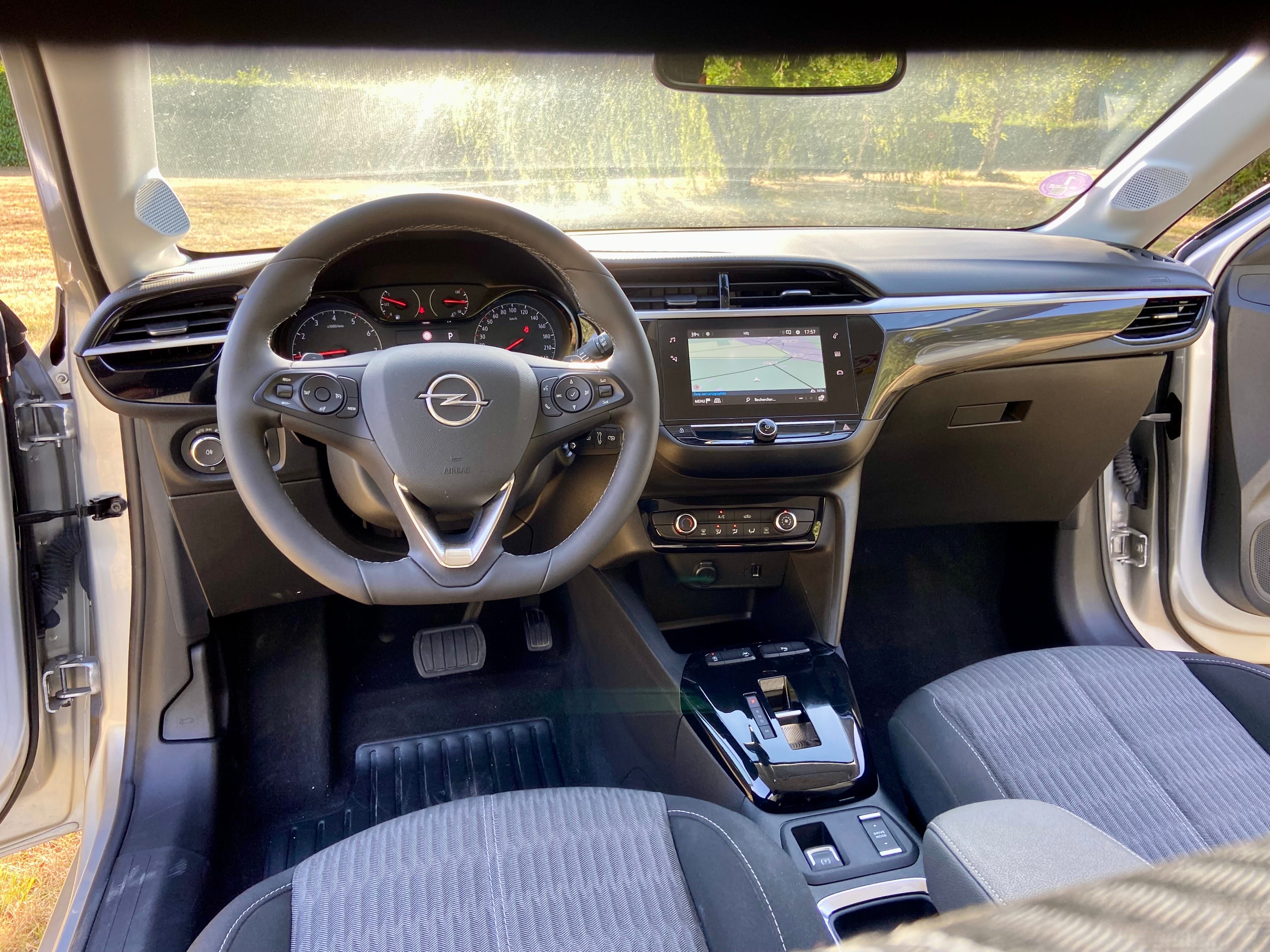 Opel Corsa avec Régulateur de vitesse