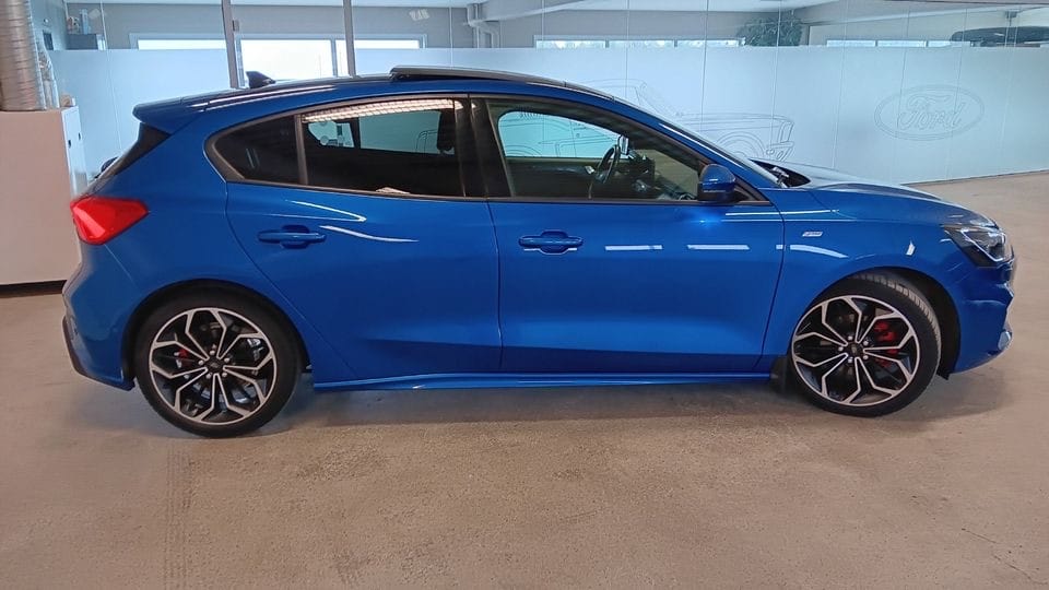 Ford Focus Enkel i byen, billig til hytten siden mit Klimaanlage
