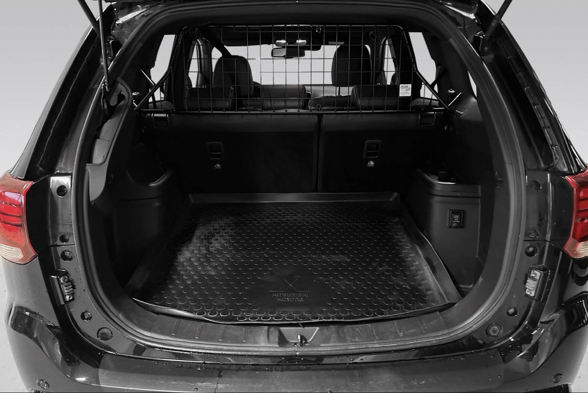 Mitsubishi Outlander 2.4 4WD Hybrid / Bensin med Aircondition
