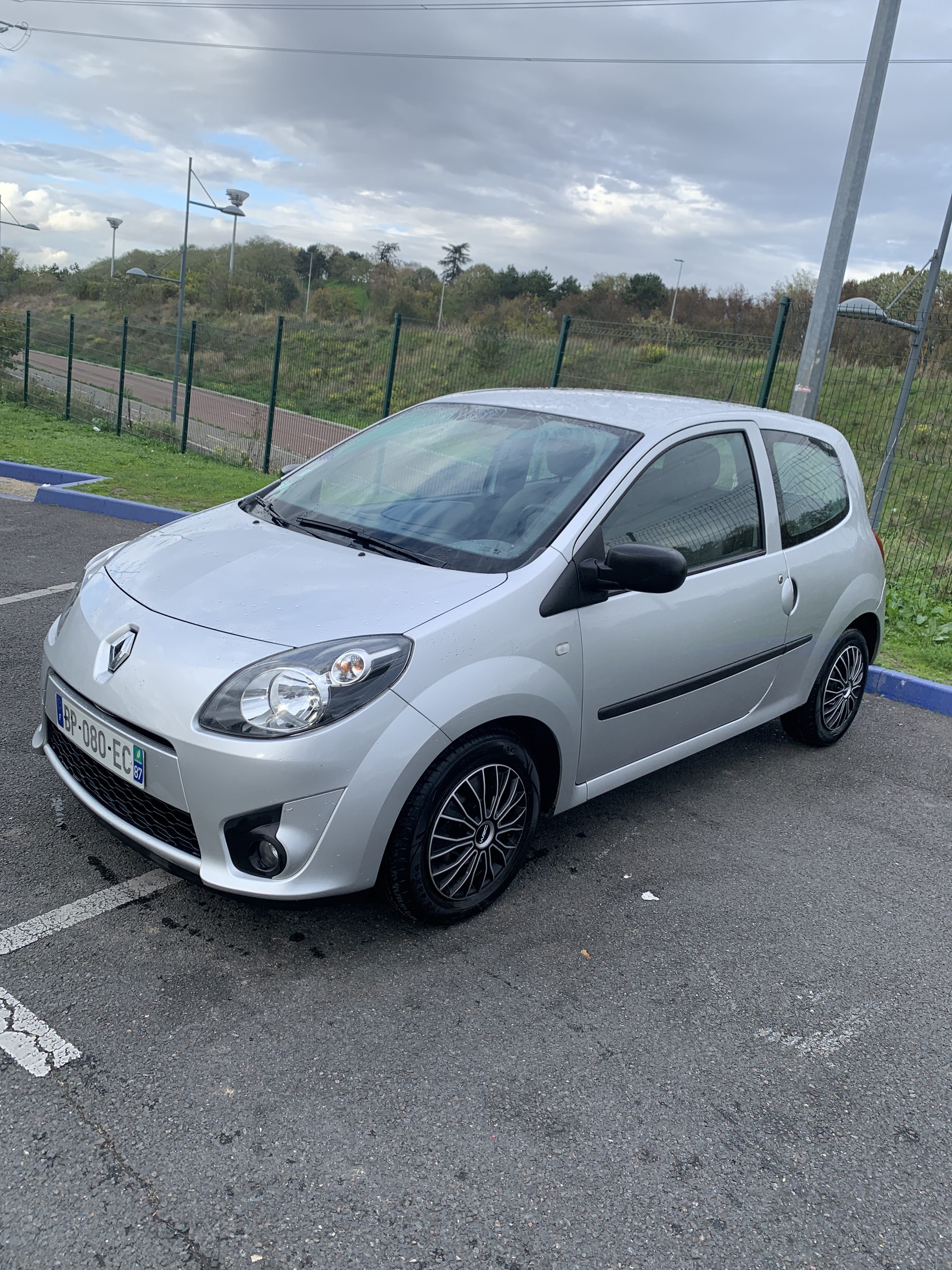 Renault Twingo, 2011, Essence 98