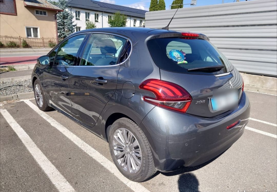 Peugeot 208, 2016, Essence 95