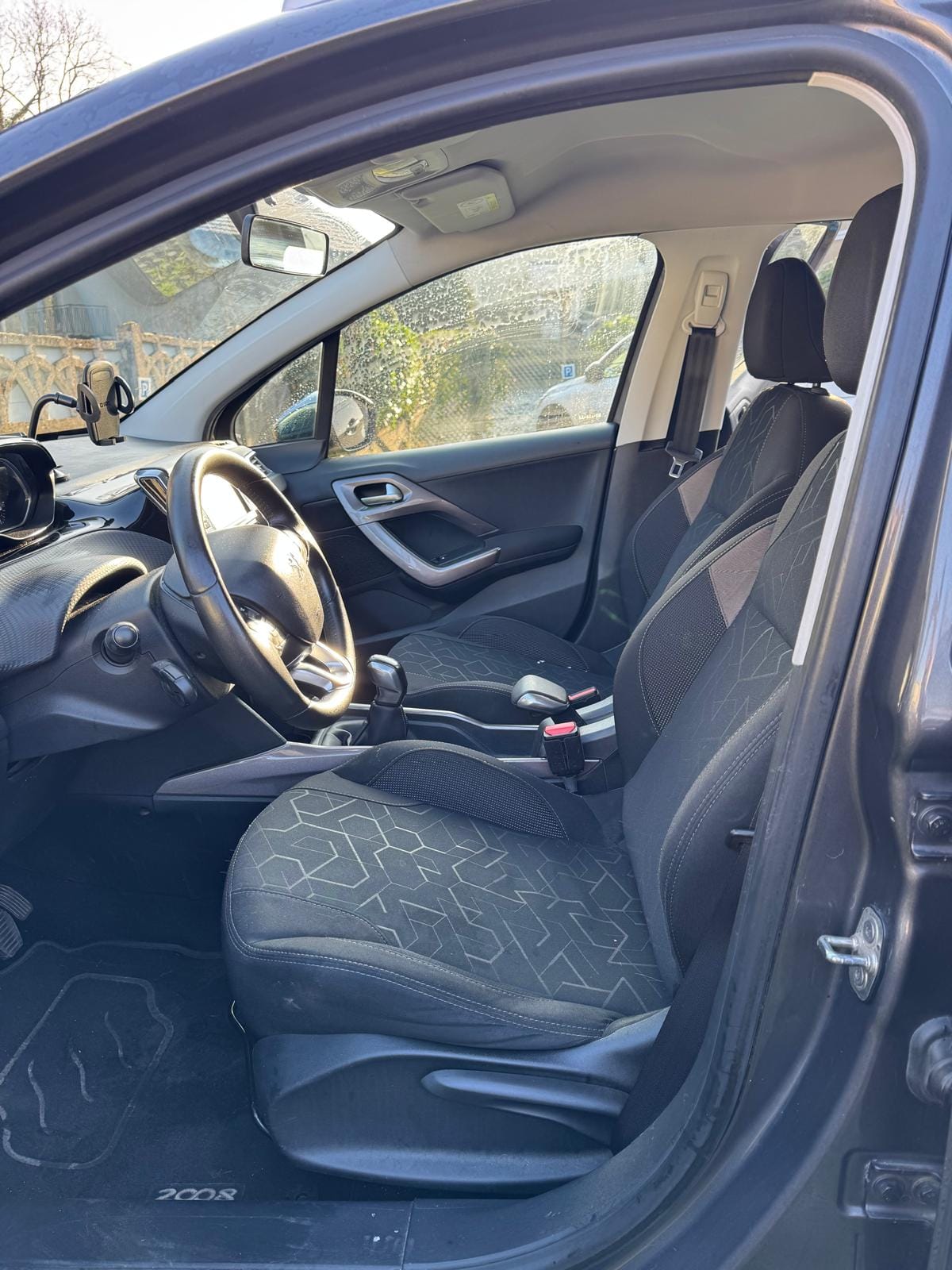 Peugeot 2008 avec Régulateur de vitesse
