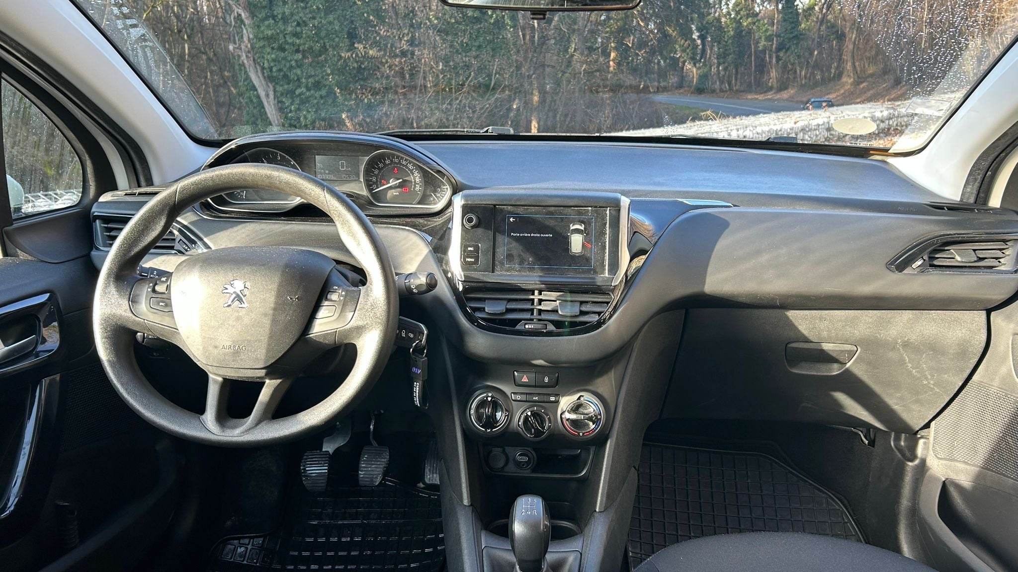 Peugeot 208 avec Régulateur de vitesse