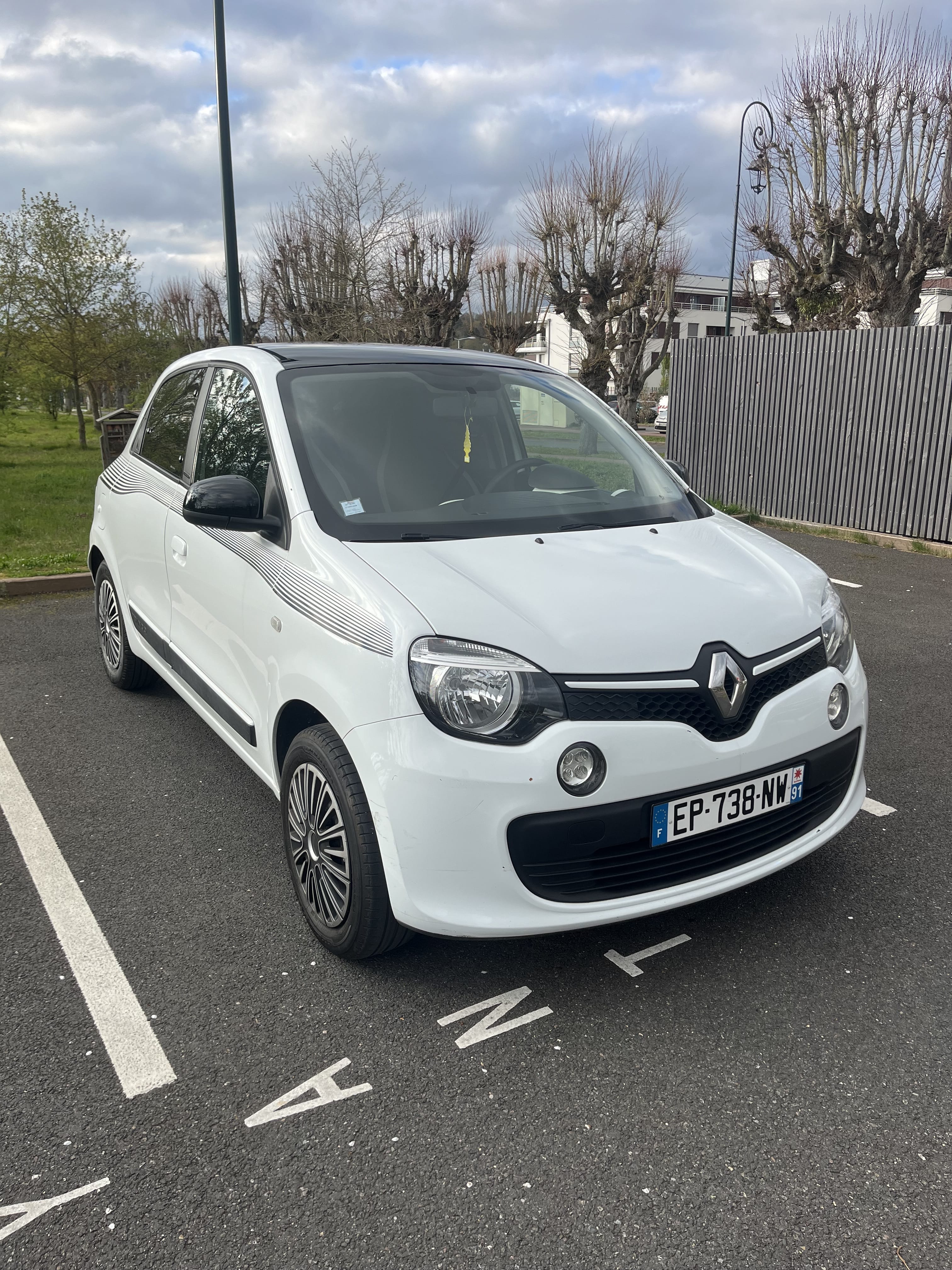 Renault Twingo III 1.0 sce, 2017, Essence 95