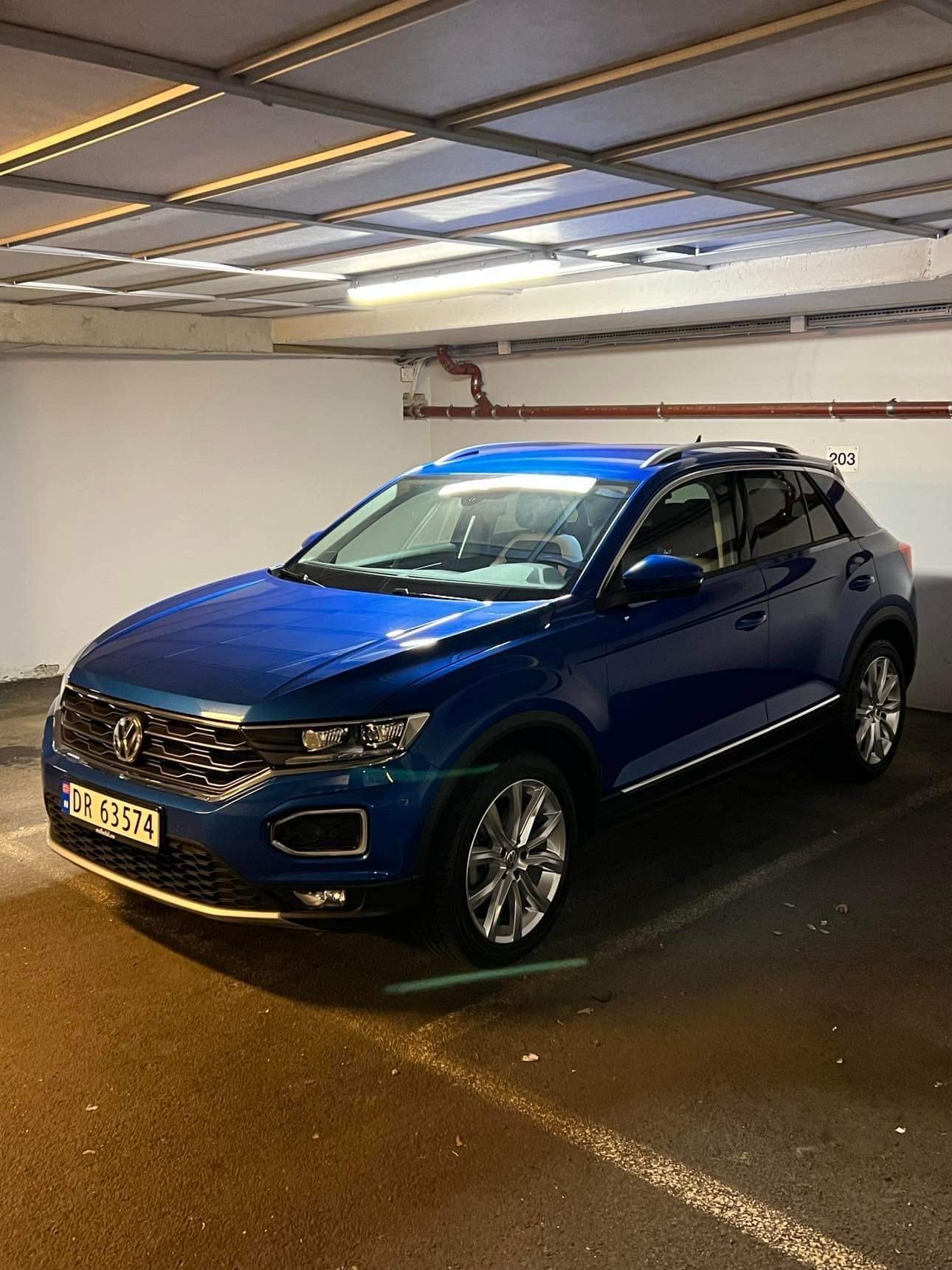 Volkswagen T-Roc with Audio / iPod input