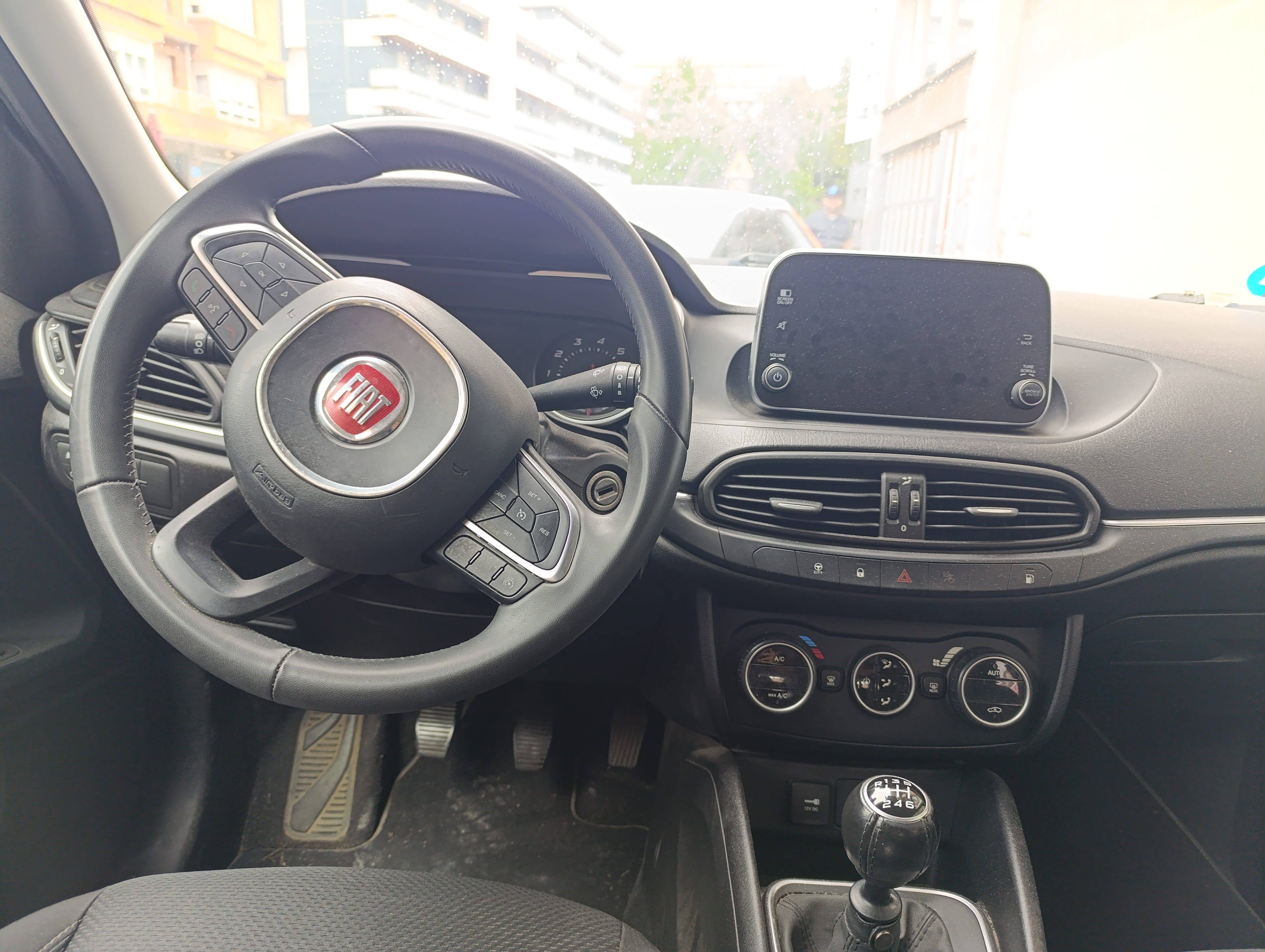 Fiat Tipo SW 1.4  T-Jet Lounge 120cv med Android Auto