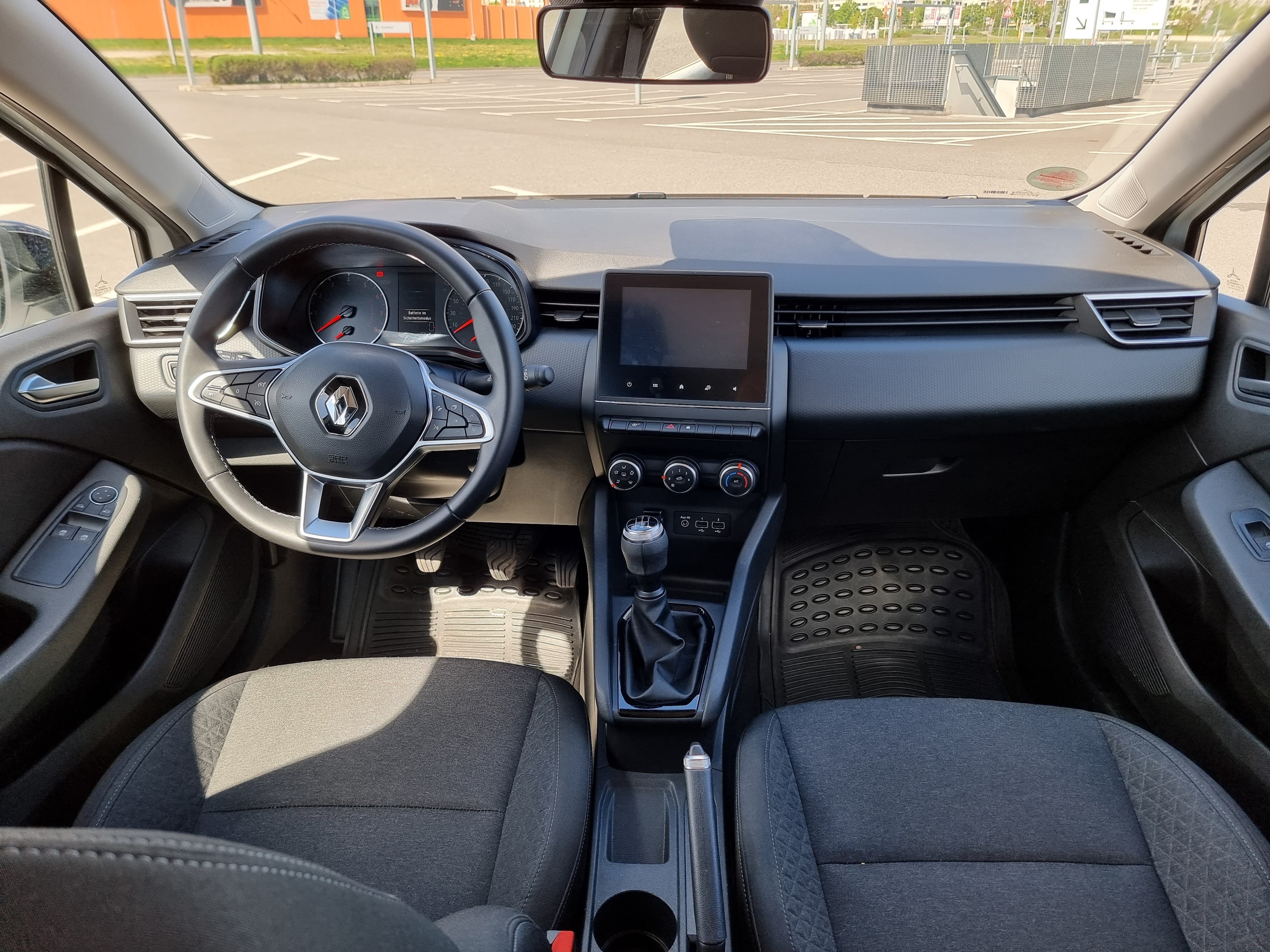 Renault Clio con Puertos de carga USB