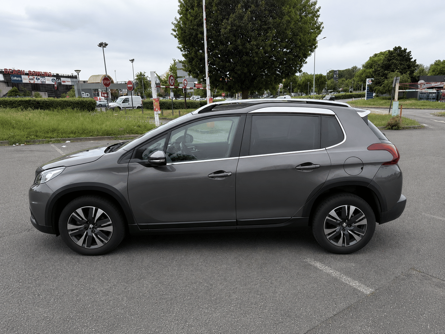 Peugeot 2008 avec Climatisation