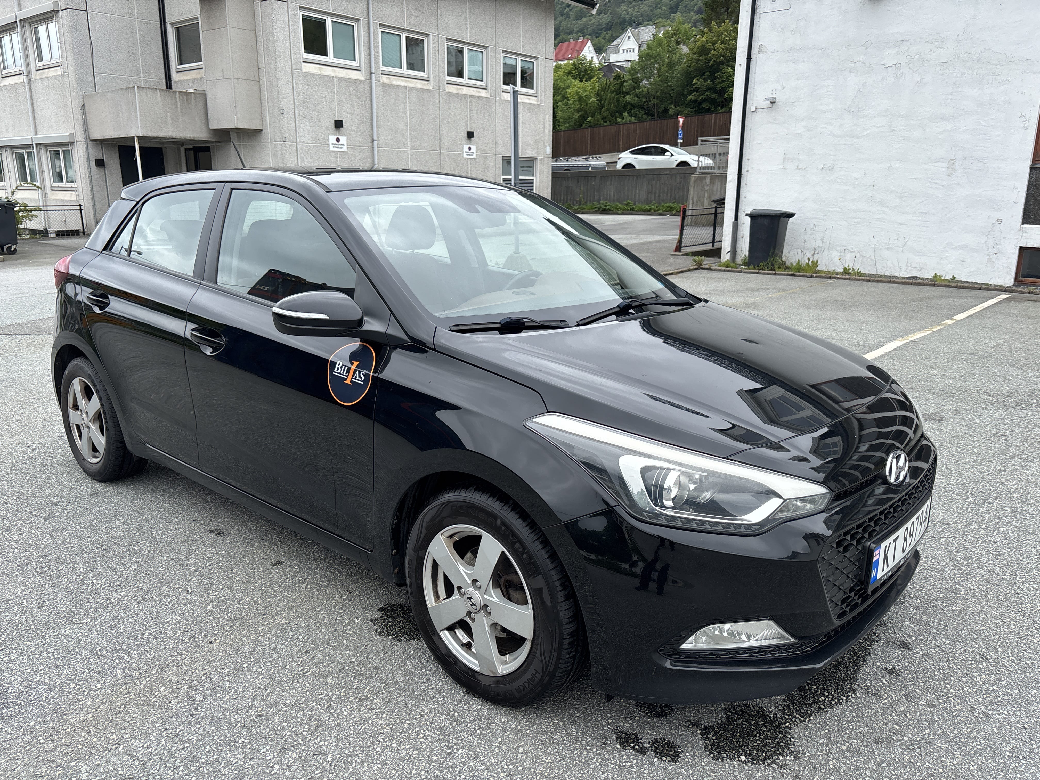 Hyundai i20 Sort 5 seter, 2015, Blyfri 95
