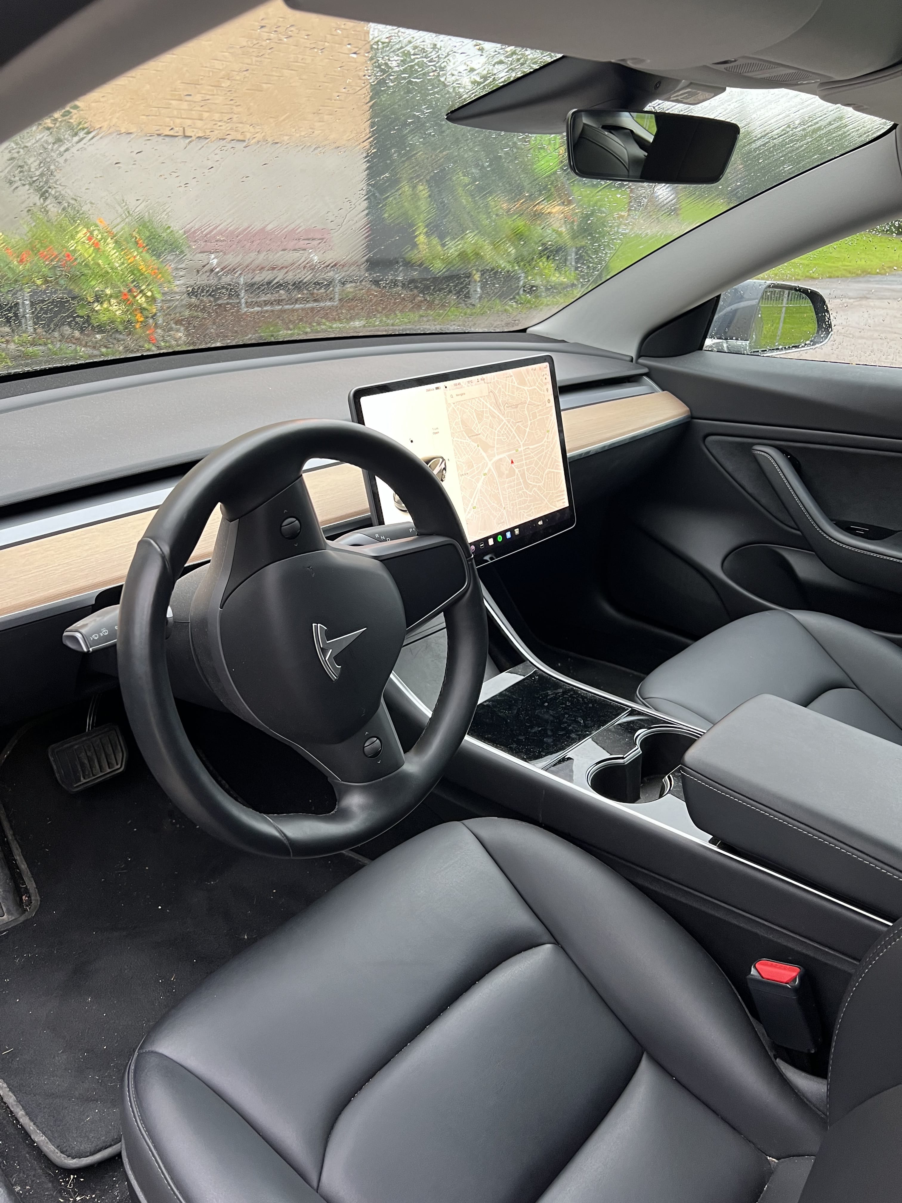 Tesla Model 3 med Cruisekontroll