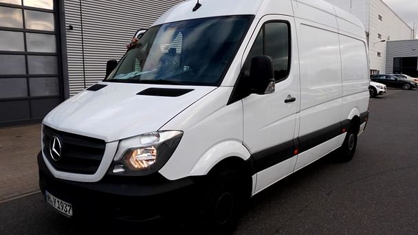 Mercedes Sprinter 24/7, Kasten 3,26 x 1,75 m Ladefläche (Hänger möglich, Aufpreis), 2017, Diesel