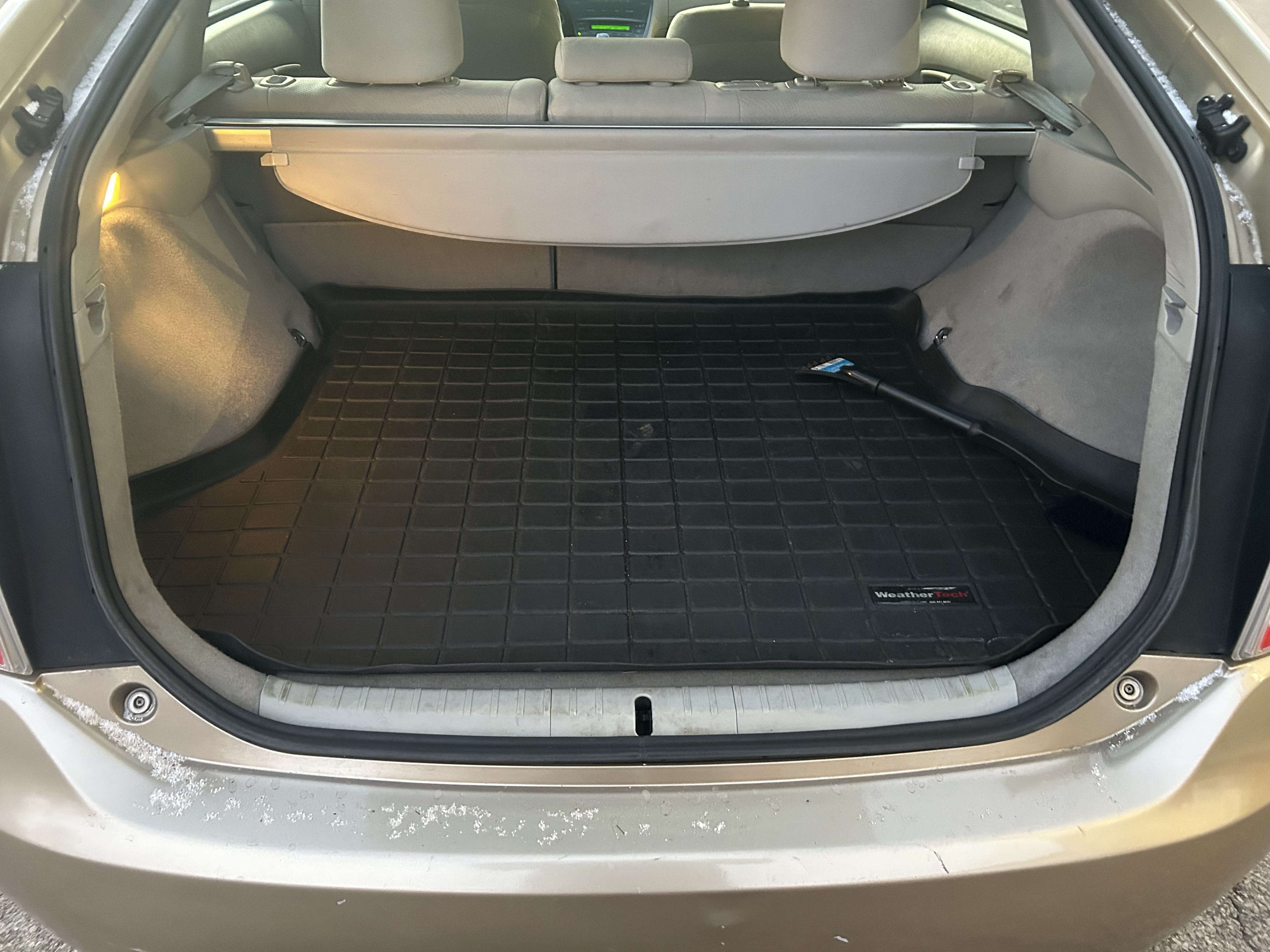 Toyota Prius Hybrid with Audio / iPod input