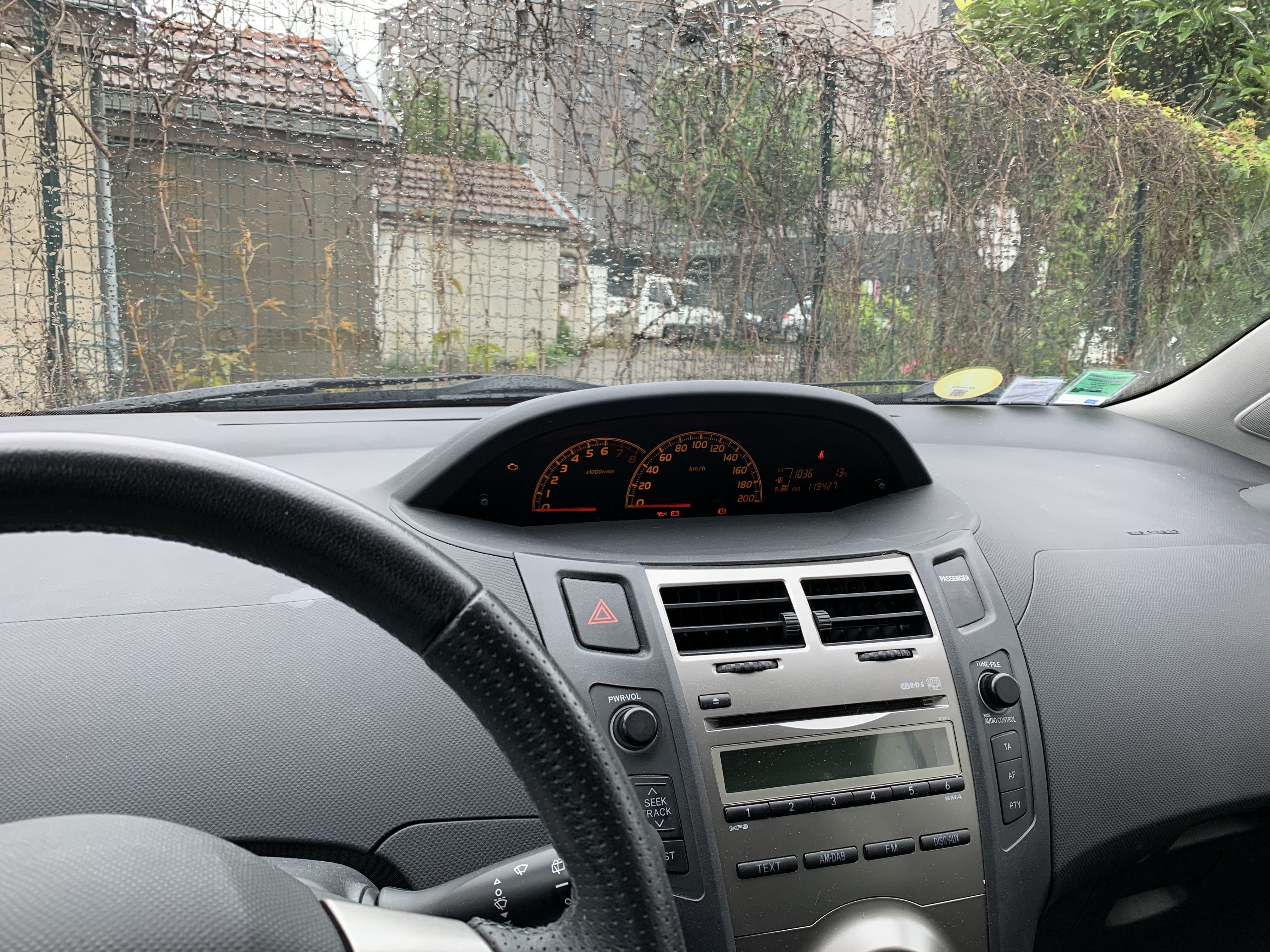 Toyota Yaris Clim - 1 avec Audio Bluetooth