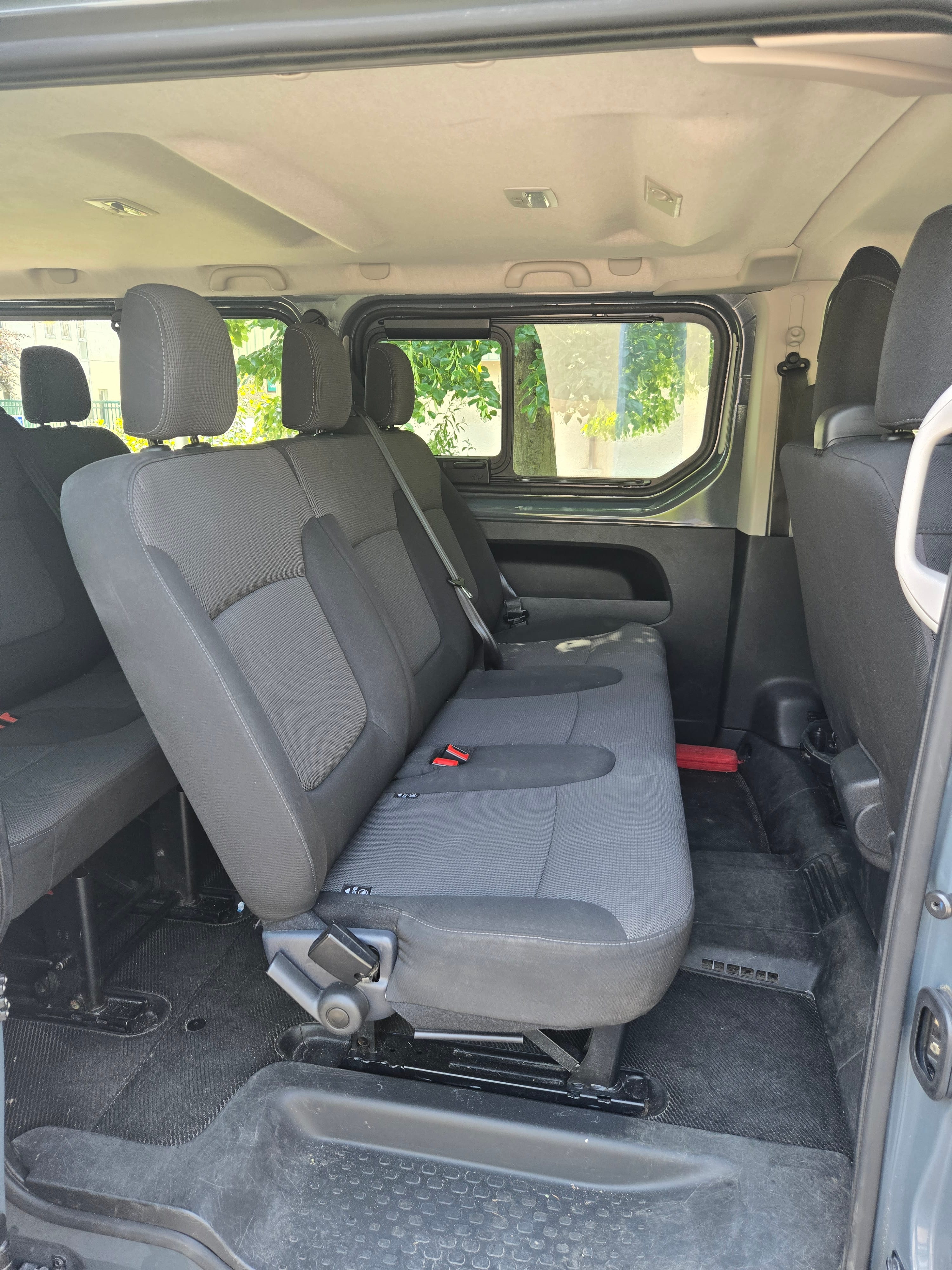 Renault Trafic Passenger Renault Trafic 9 places – 2.0 dci 150 CV – CarPlay avec Apple CarPlay