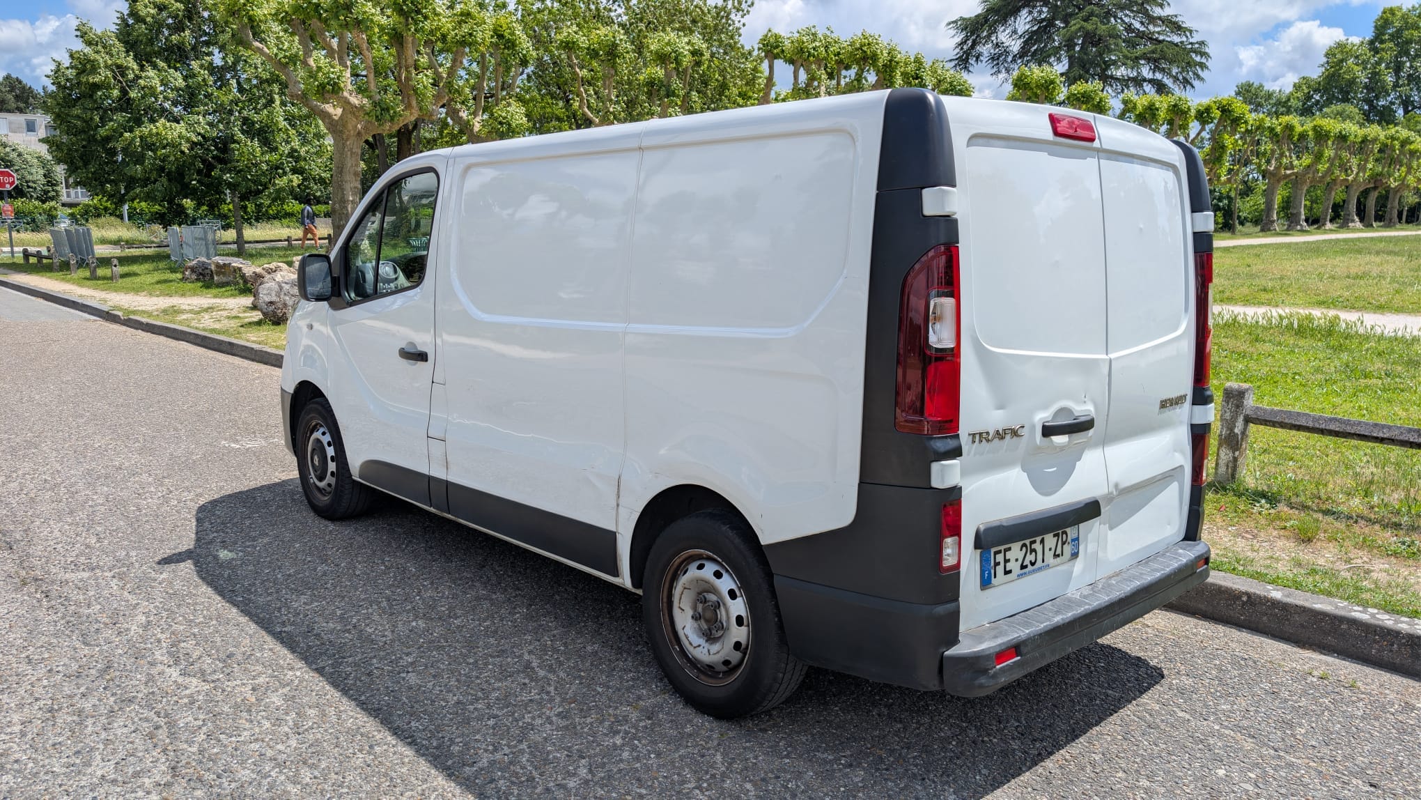 Renault Trafic FE25