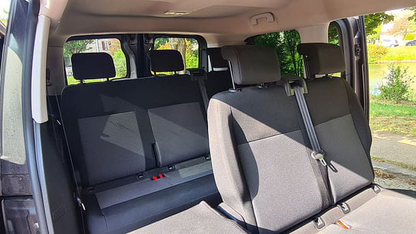 Peugeot Traveller avec Audio Bluetooth