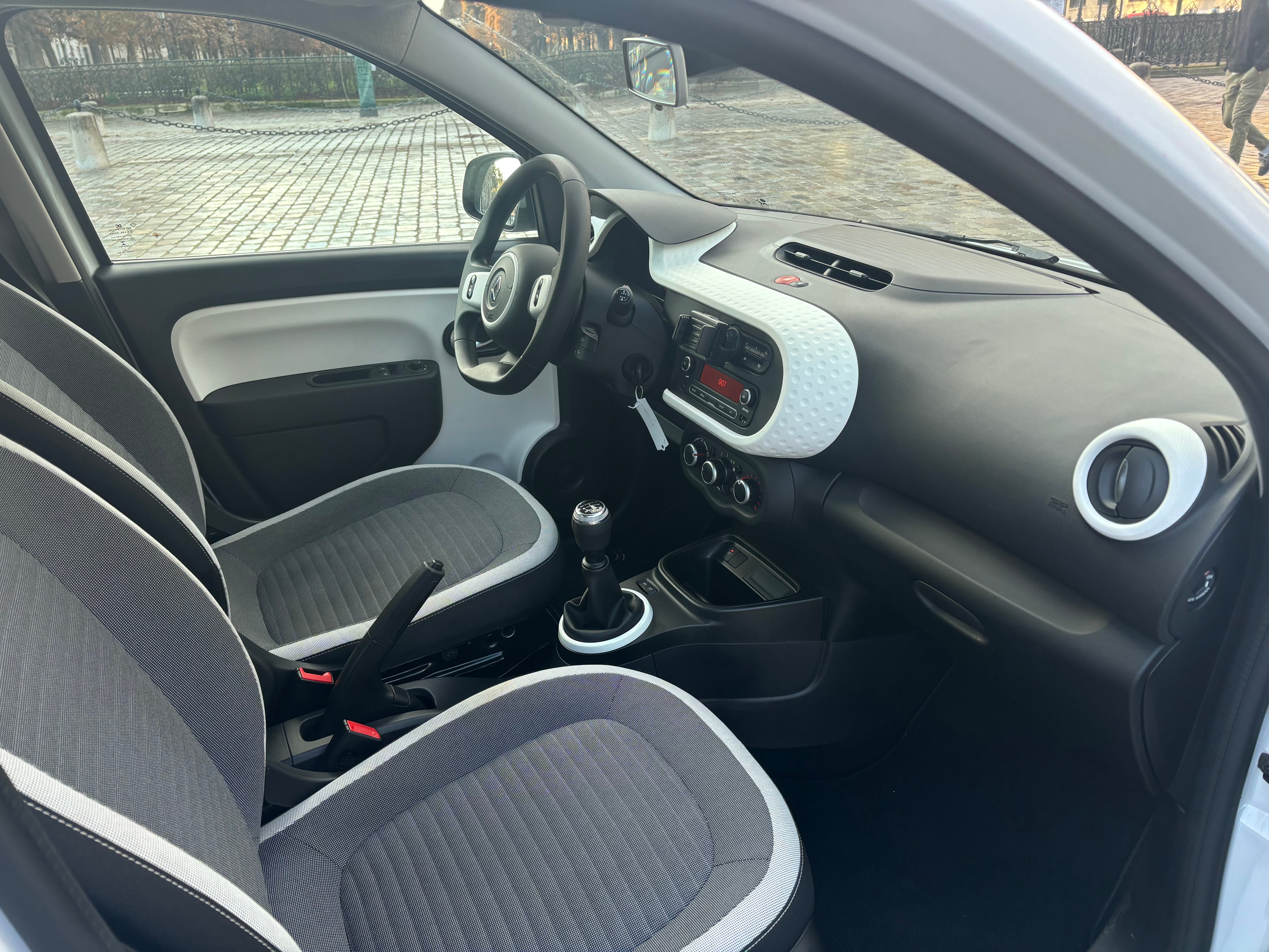 Renault Twingo III avec Audio Bluetooth