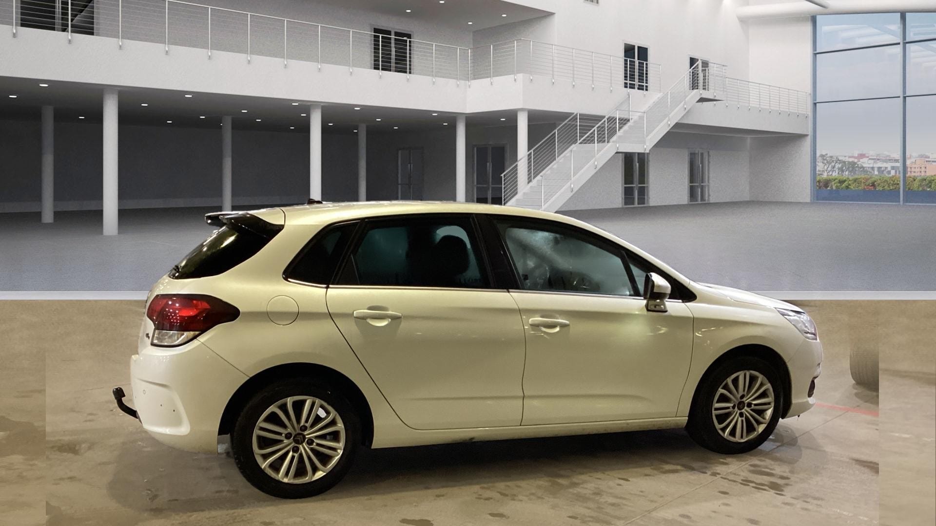 Citroen C4 avec Siège bébé