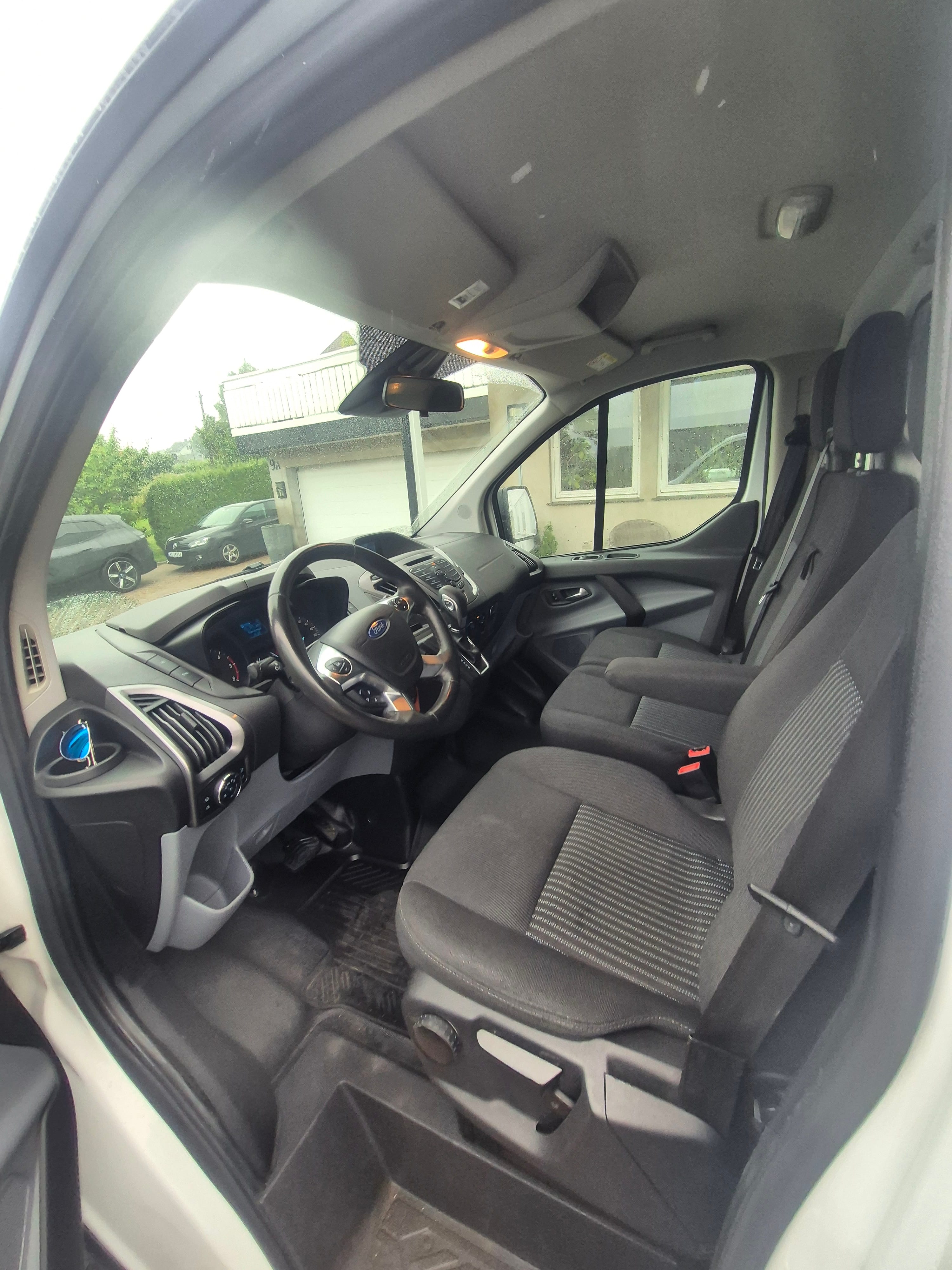 Ford Transit Custom Varebil med GPS