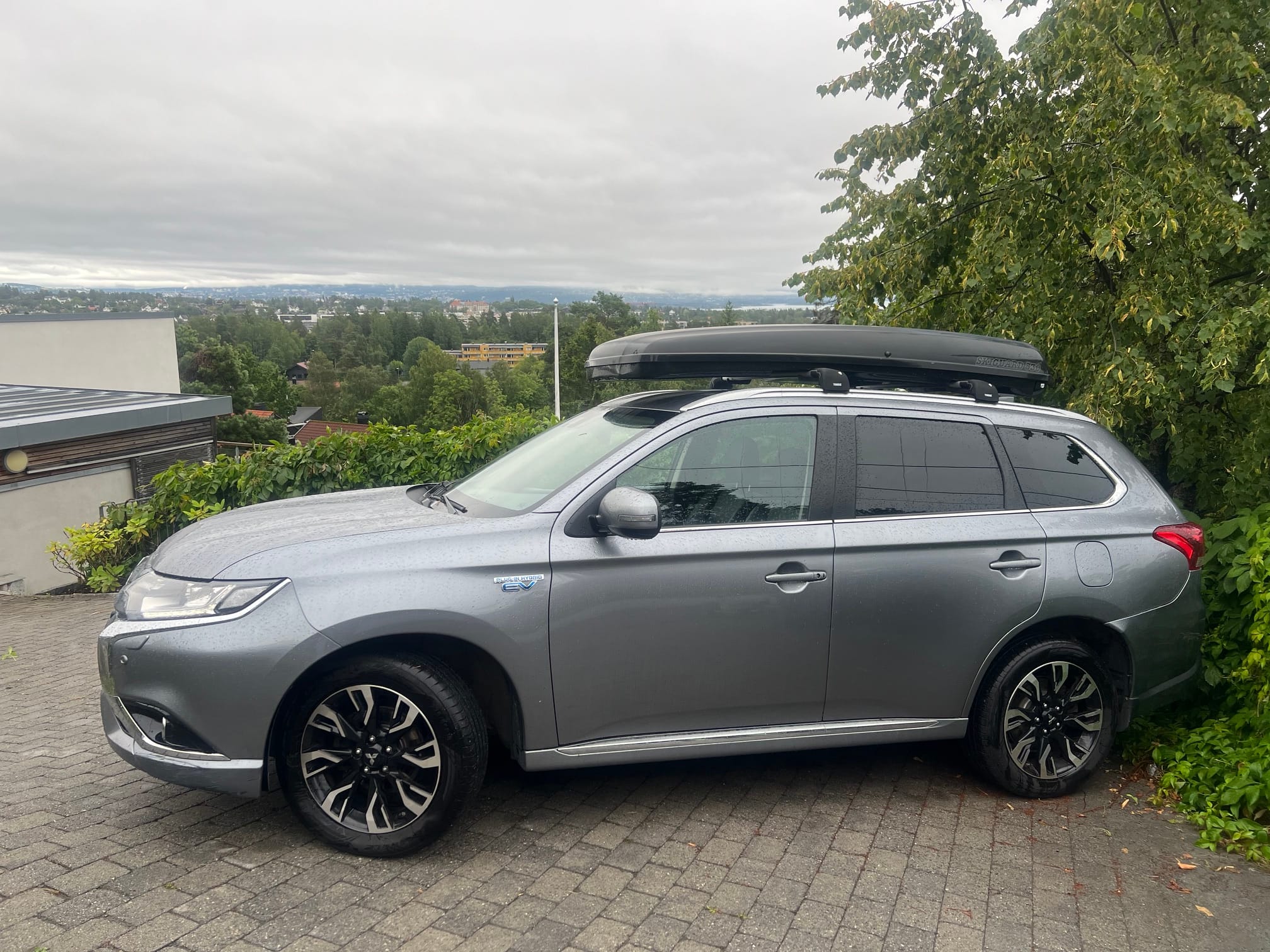 Mitsubishi Outlander PHEV SE med Aircondition