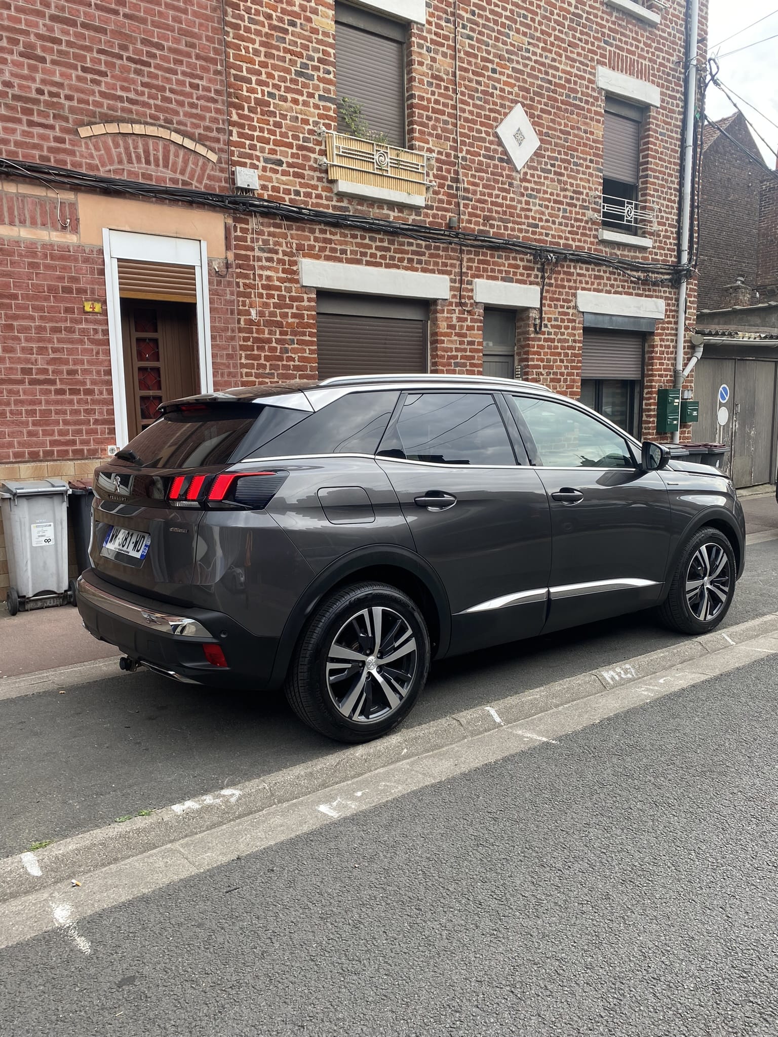 Peugeot 3008 THP 165 CV avec GPS