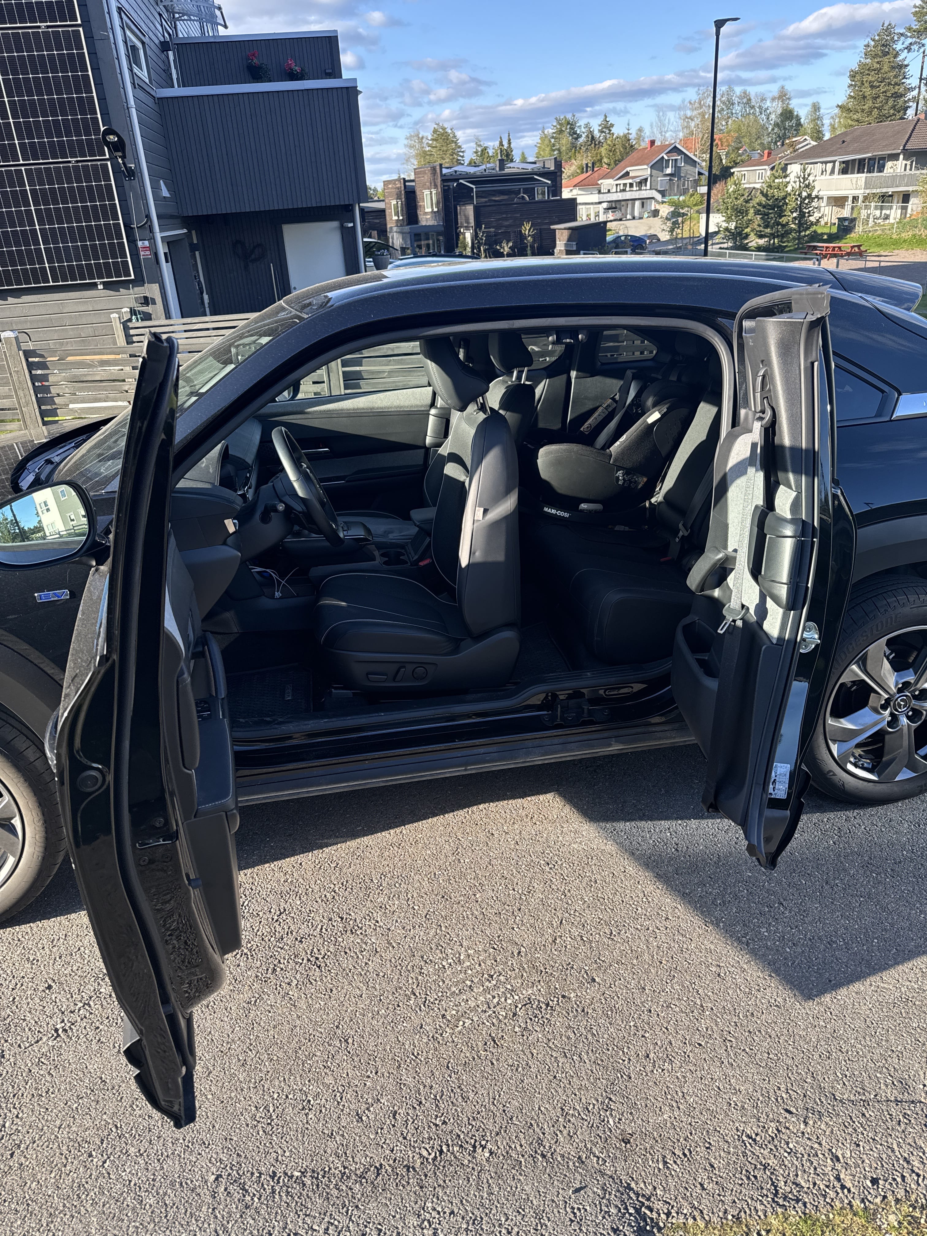 Mazda MX-30 med Lydinngang