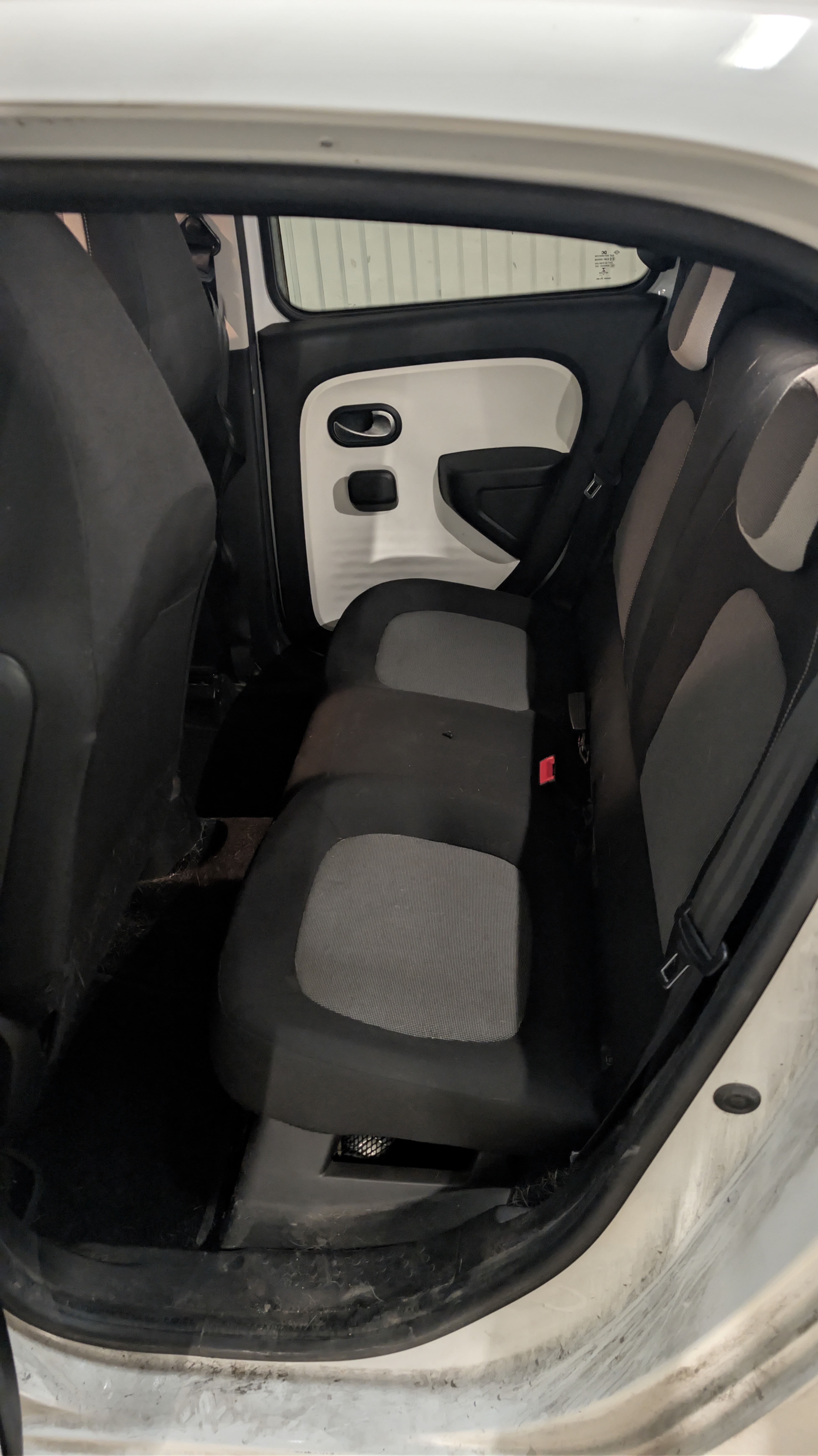 Renault Twingo avec Autoradio