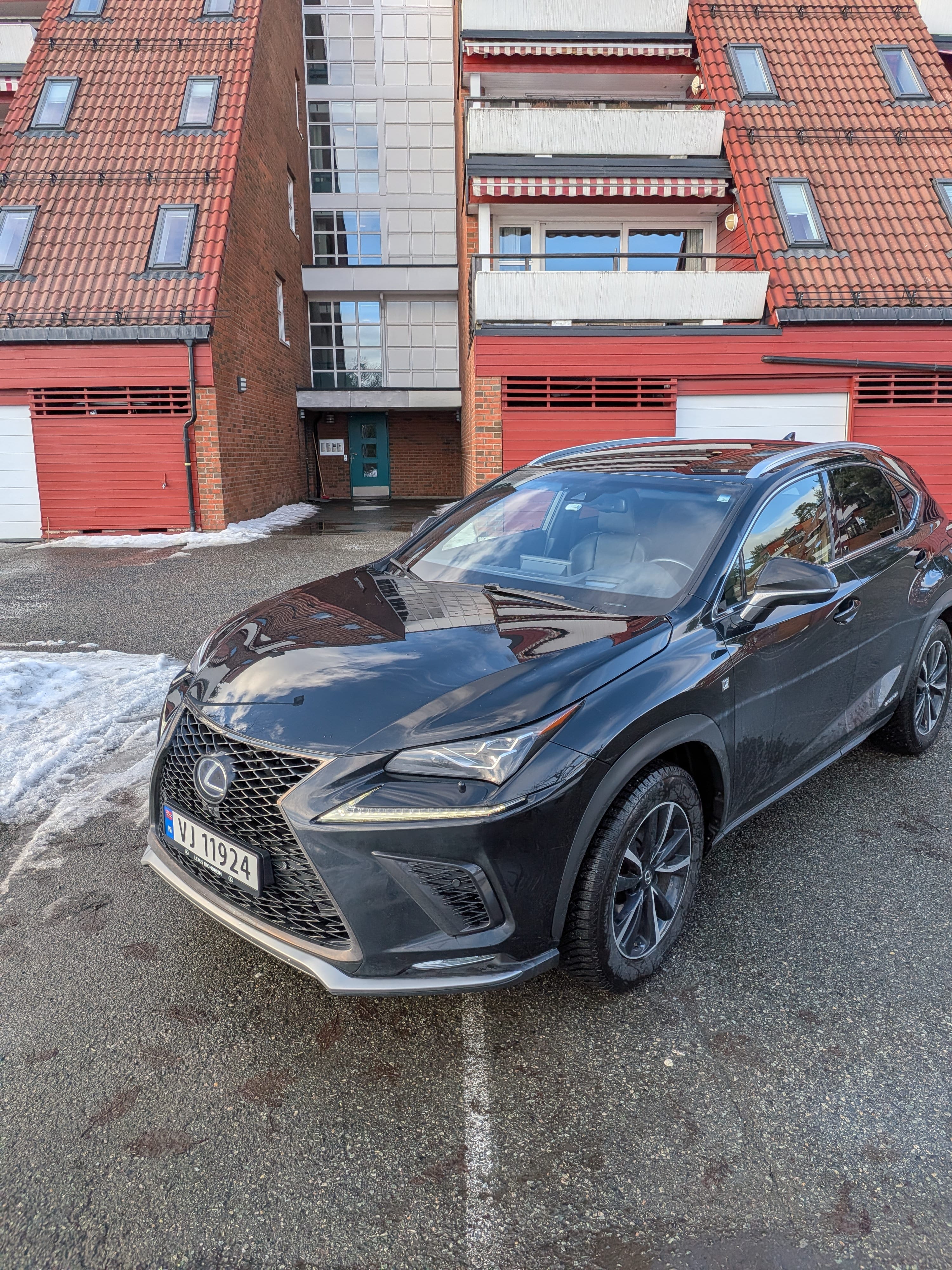 Lexus NX 300 F Sport, 2019, Blyfri 95, automatic