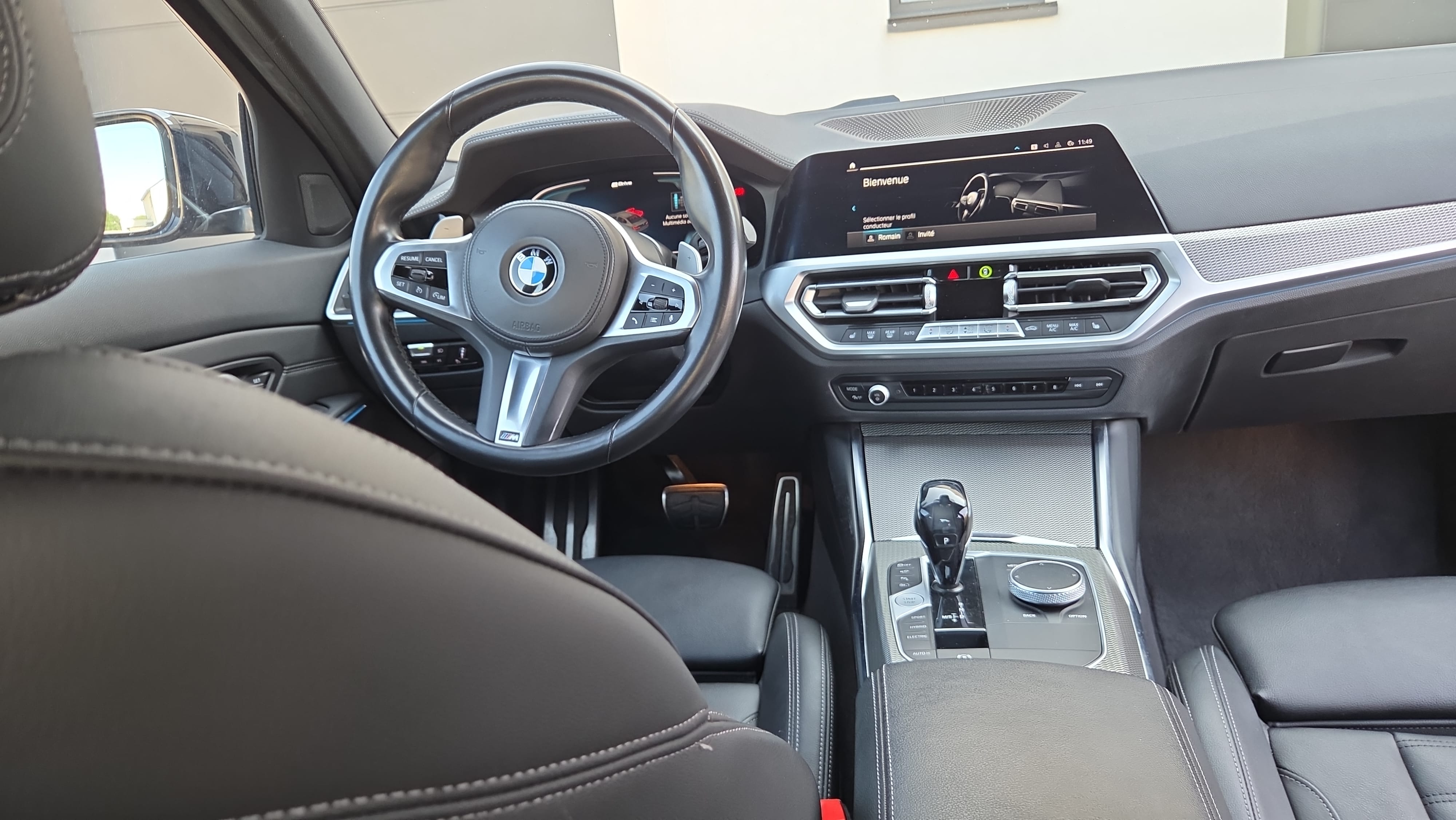 BMW Série 3 330e iPerformance avec GPS