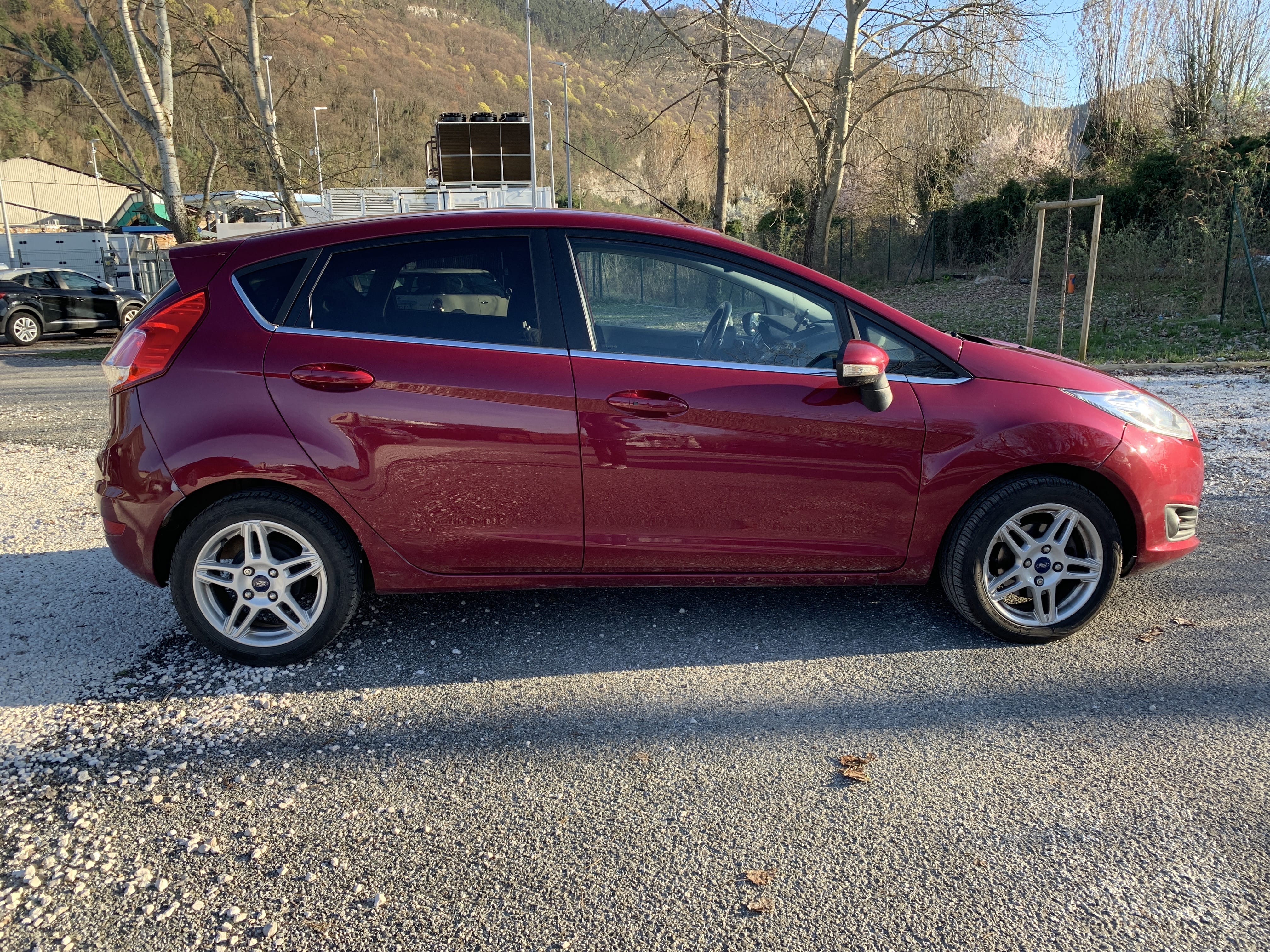 Ford Fiesta avec Climatisation