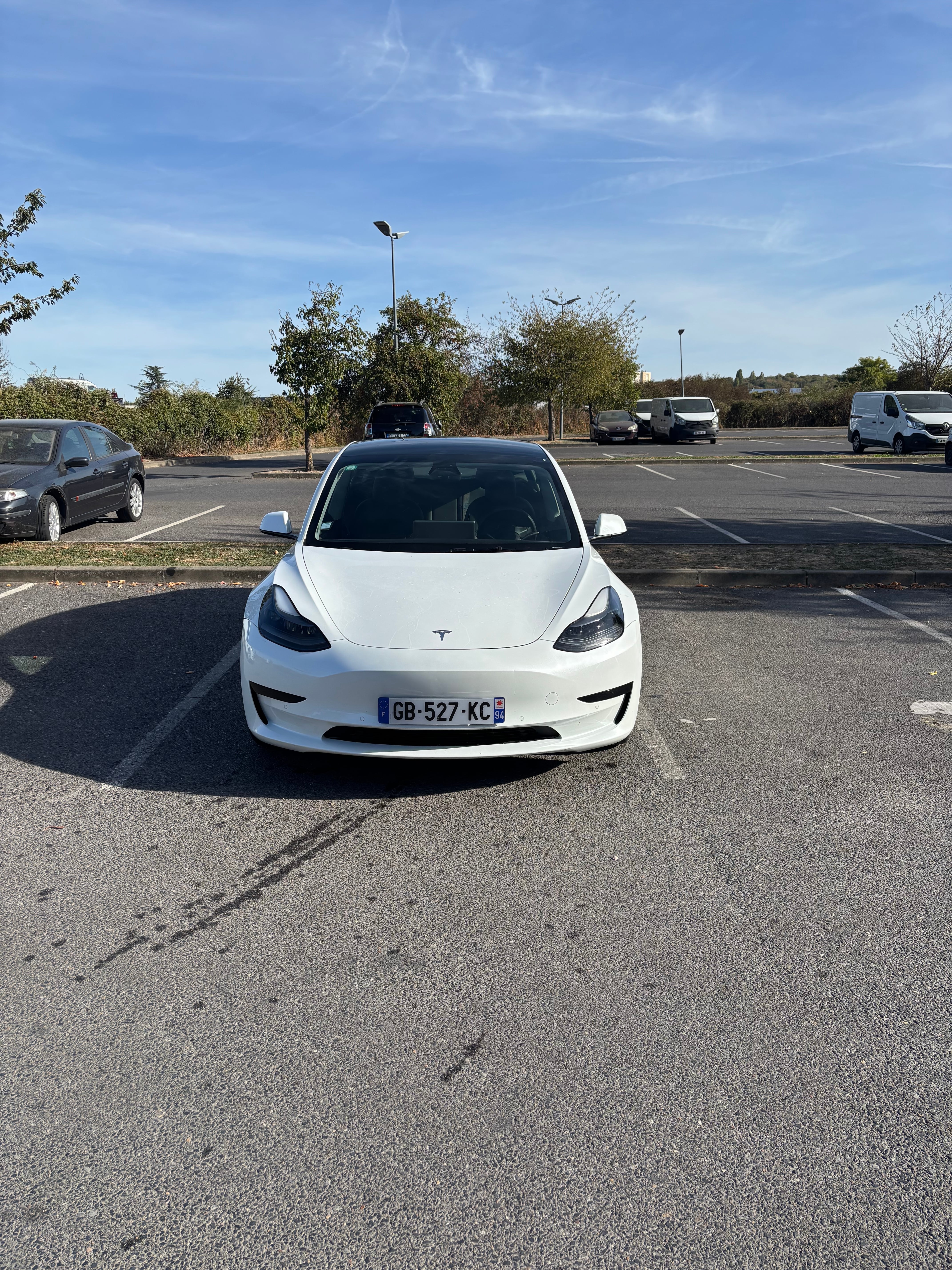 Tesla Model 3 avec Régulateur de vitesse