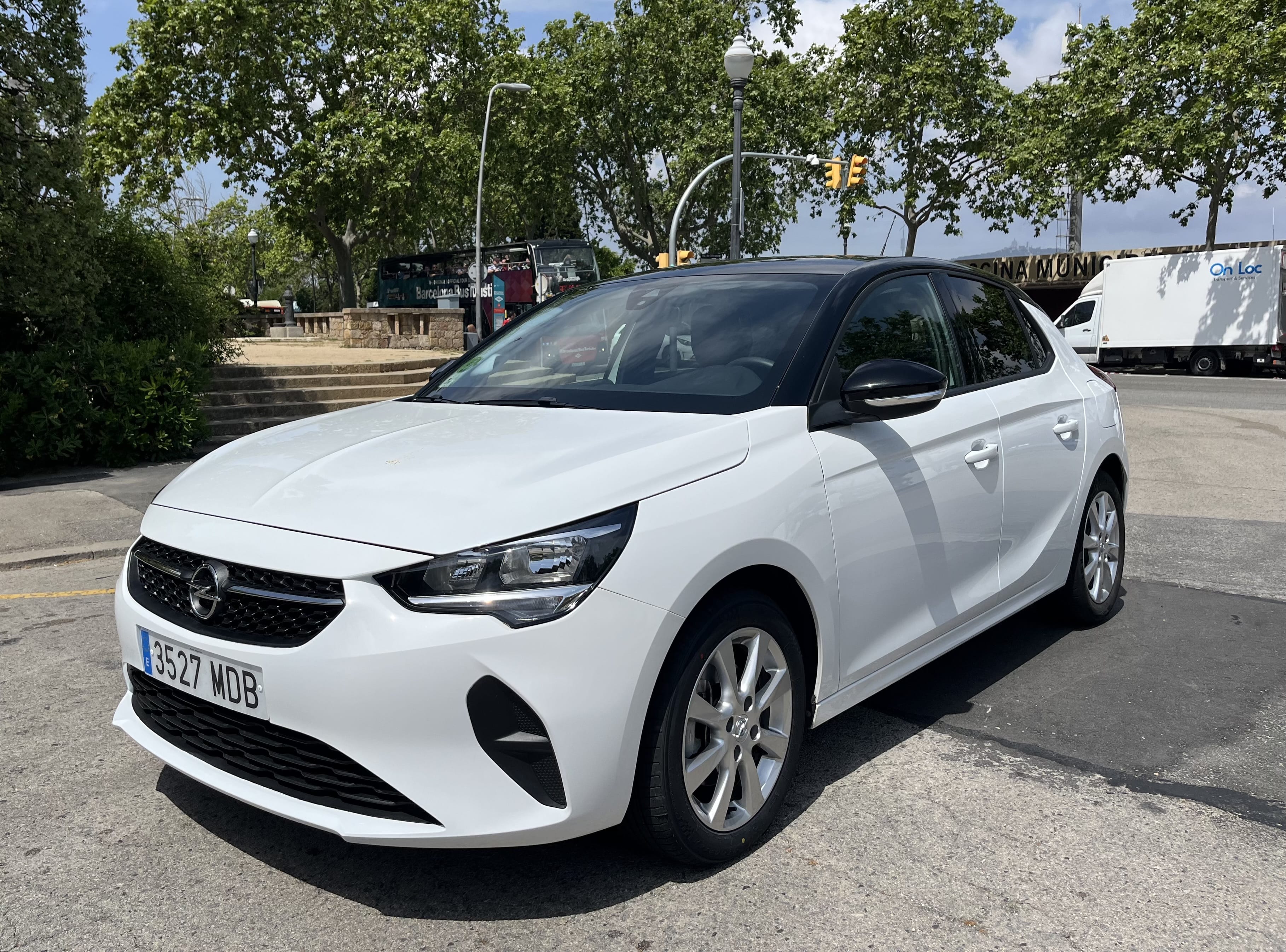 Opel Corsa, 2022, Gasolina 95