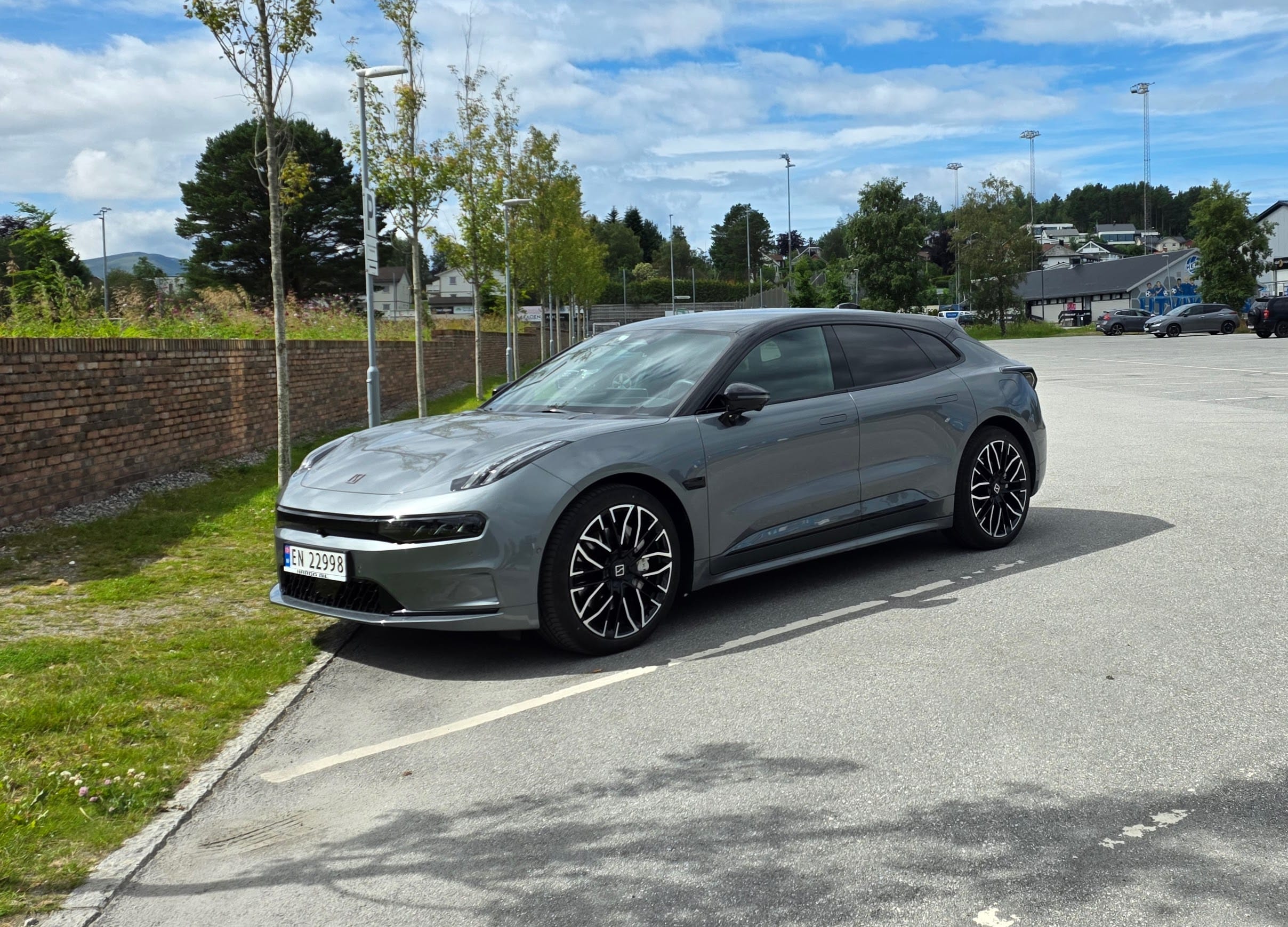 Zeekr 001 Privilege AWD med Babysete