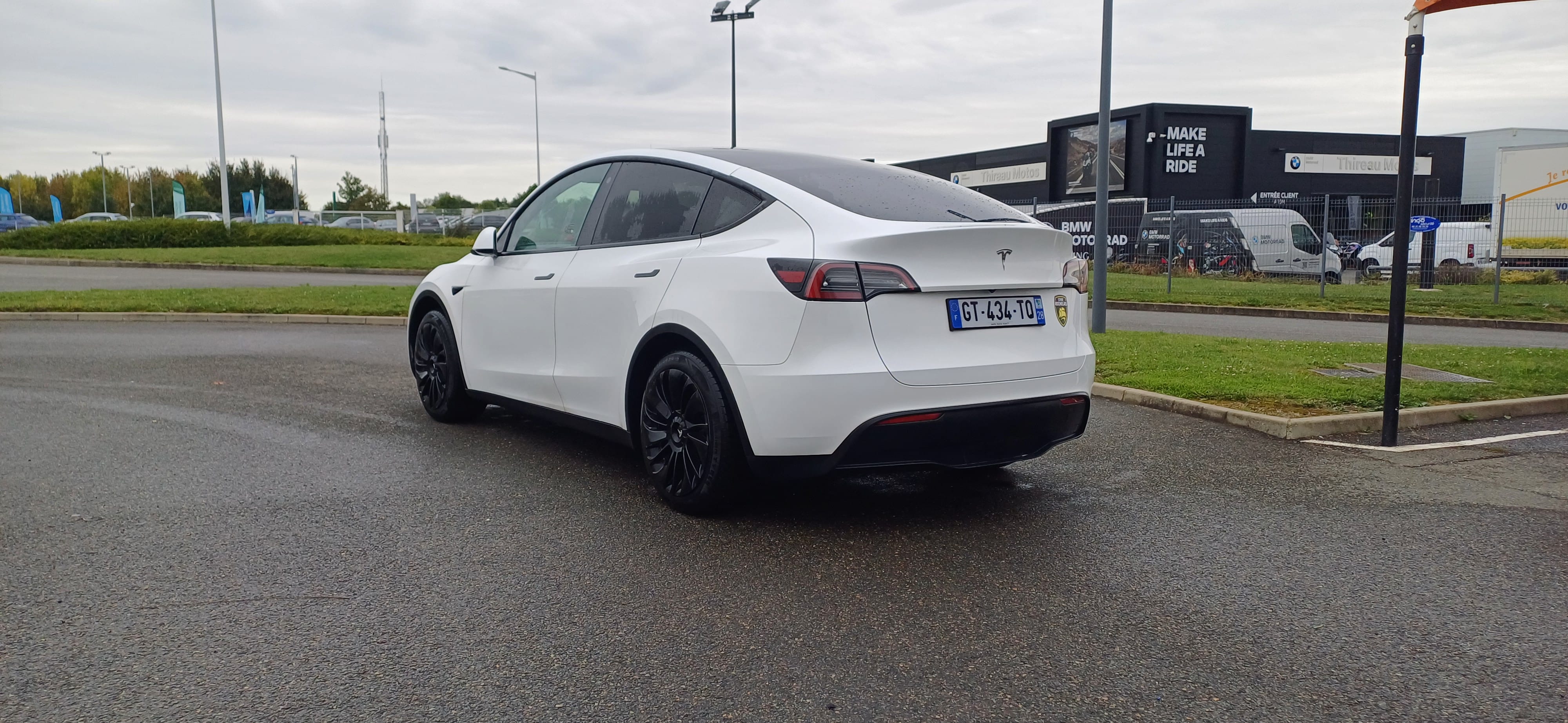 Tesla Model Y avec Régulateur de vitesse
