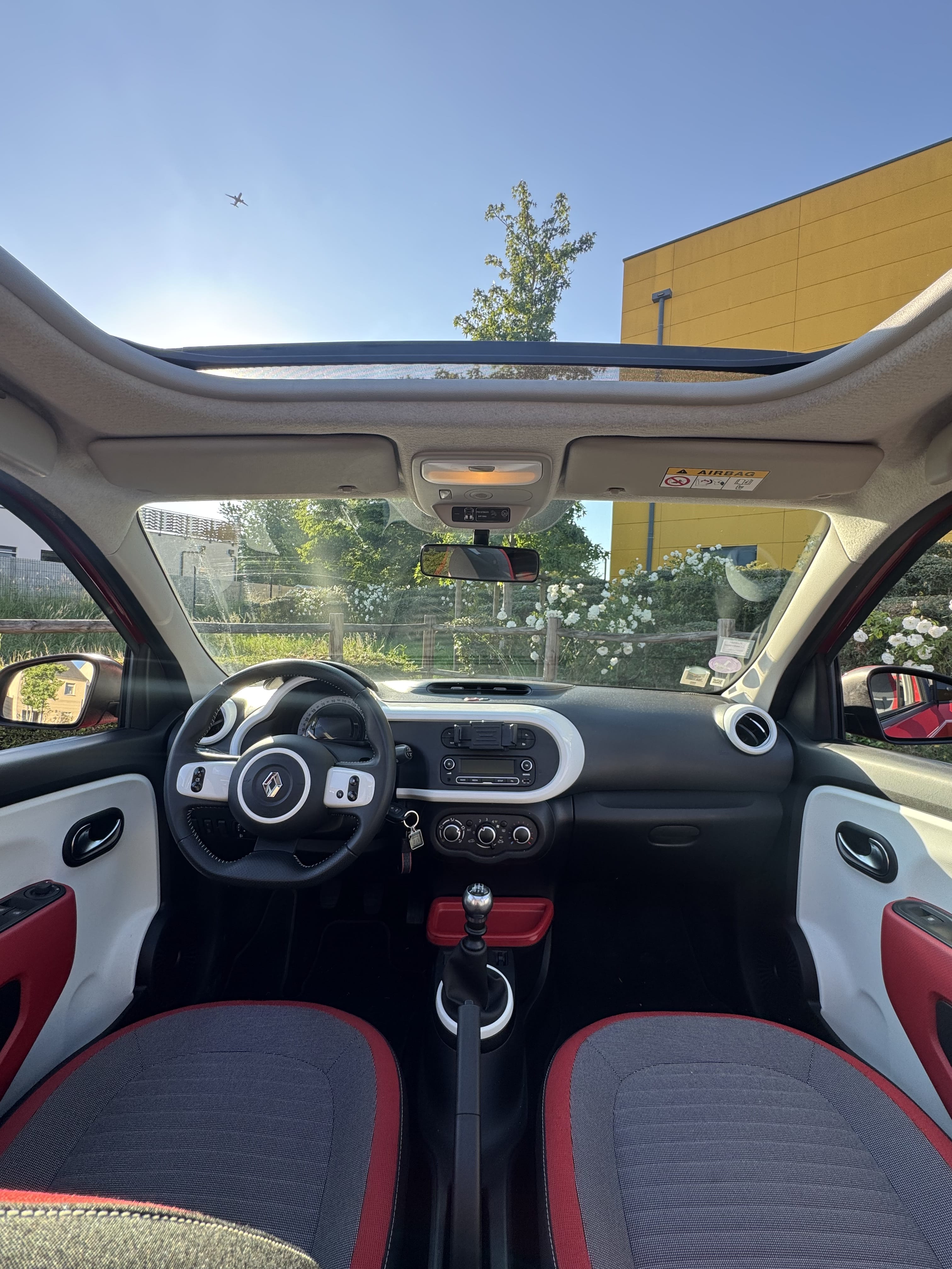 Renault Twingo III TOIT OUVRANT avec Audio Bluetooth