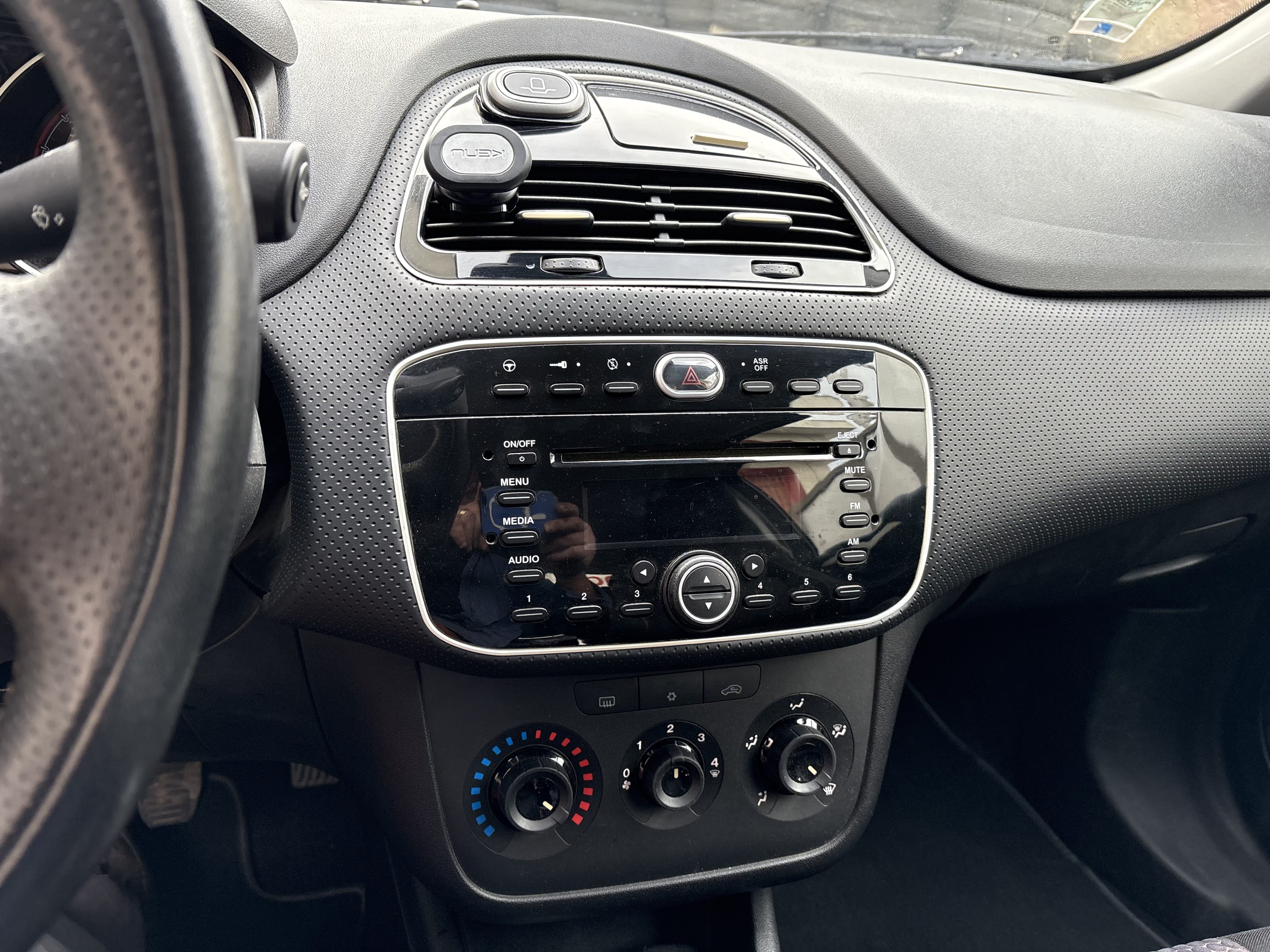 Fiat Punto Evo 1.3 multijet diesel avec Entrée audio / iPod