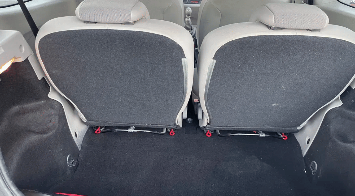 Renault Twingo II 1.2 essence 75 ch à Pessac & aéroport Bordeaux (réf BG269) avec Porte-vélos