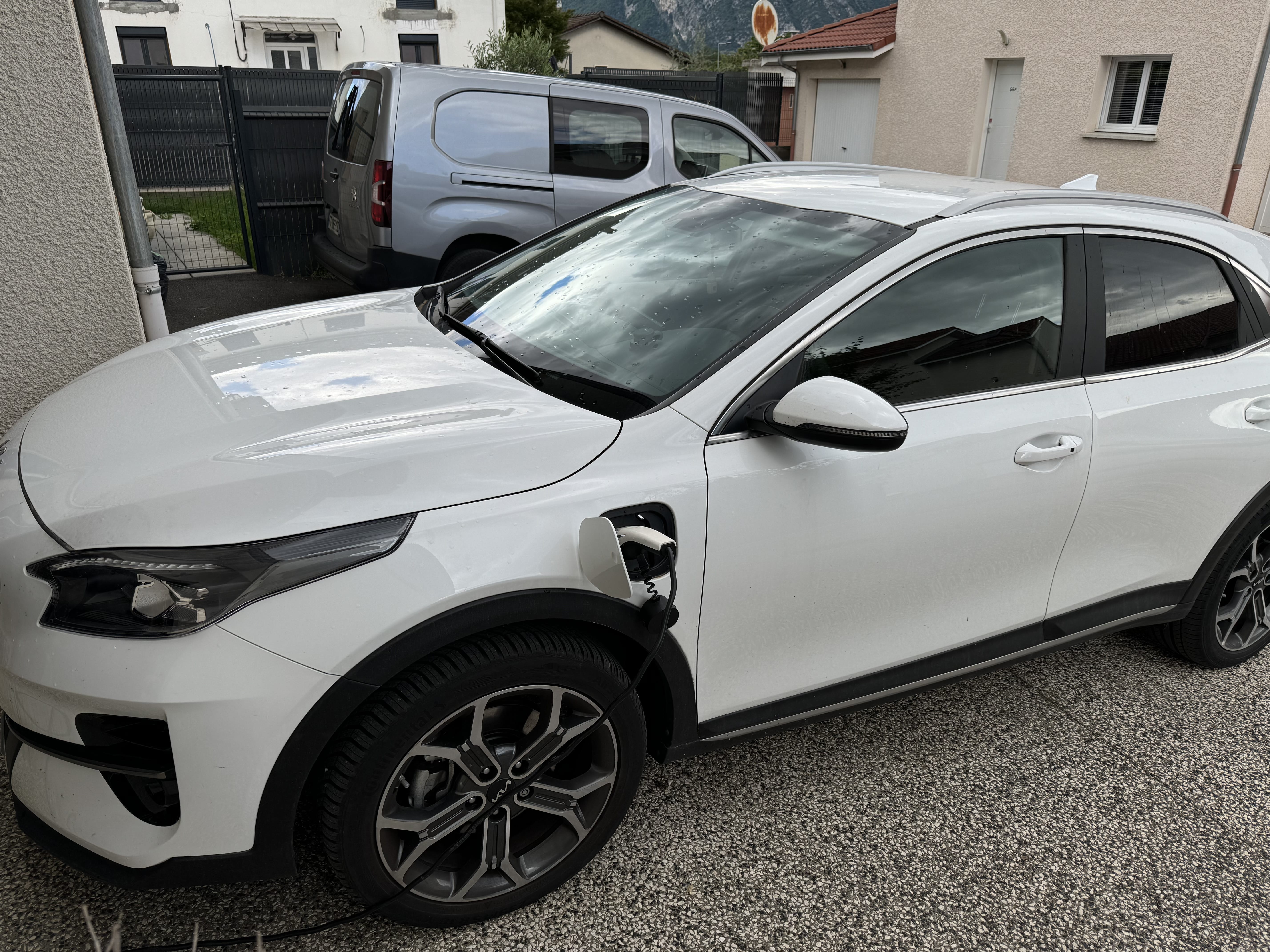 Kia XCeed 1.6 phev, 2023, Essence 95 / Électrique (hybride), automatique