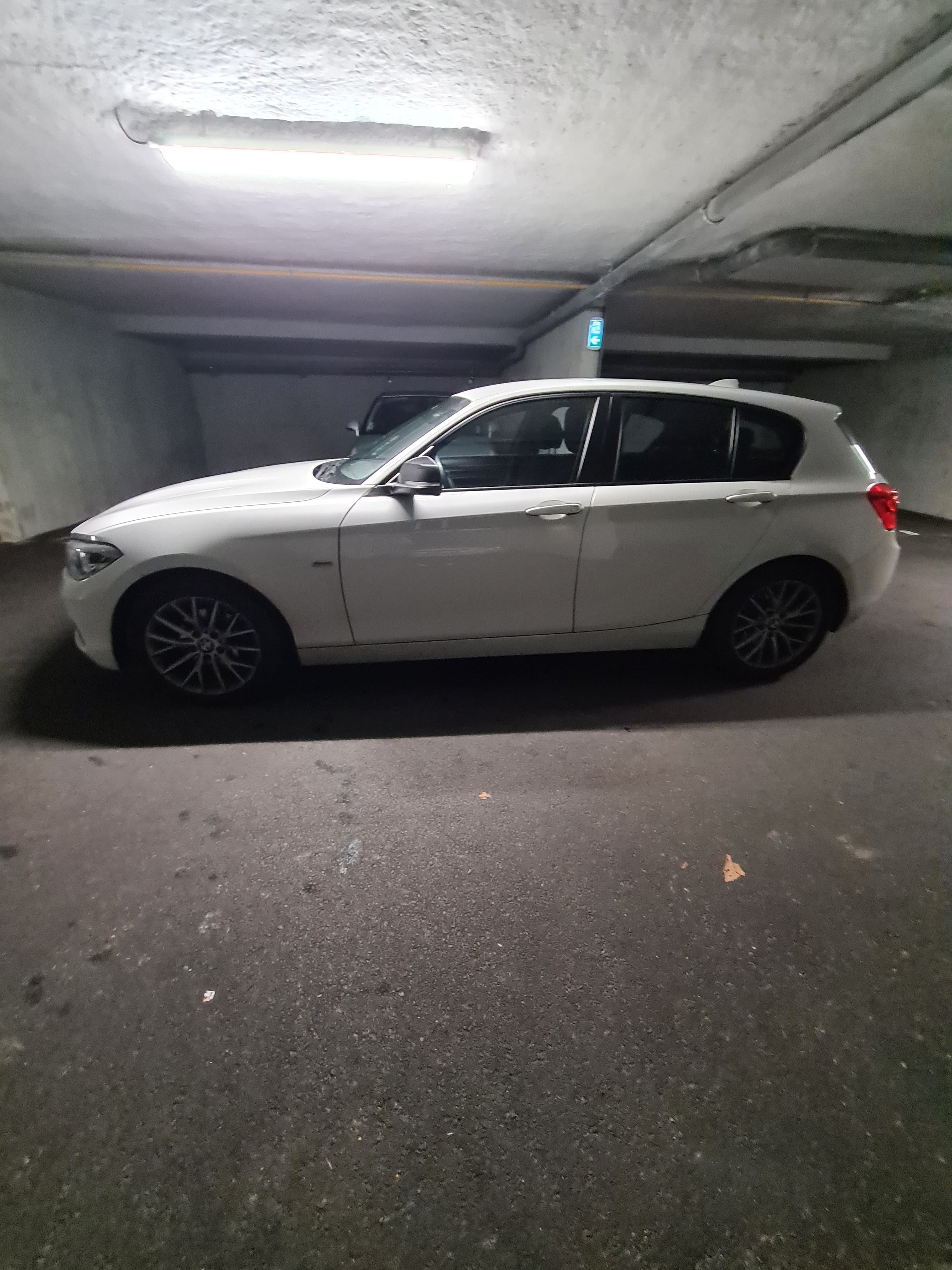 BMW Série 1 M Sport avec Climatisation