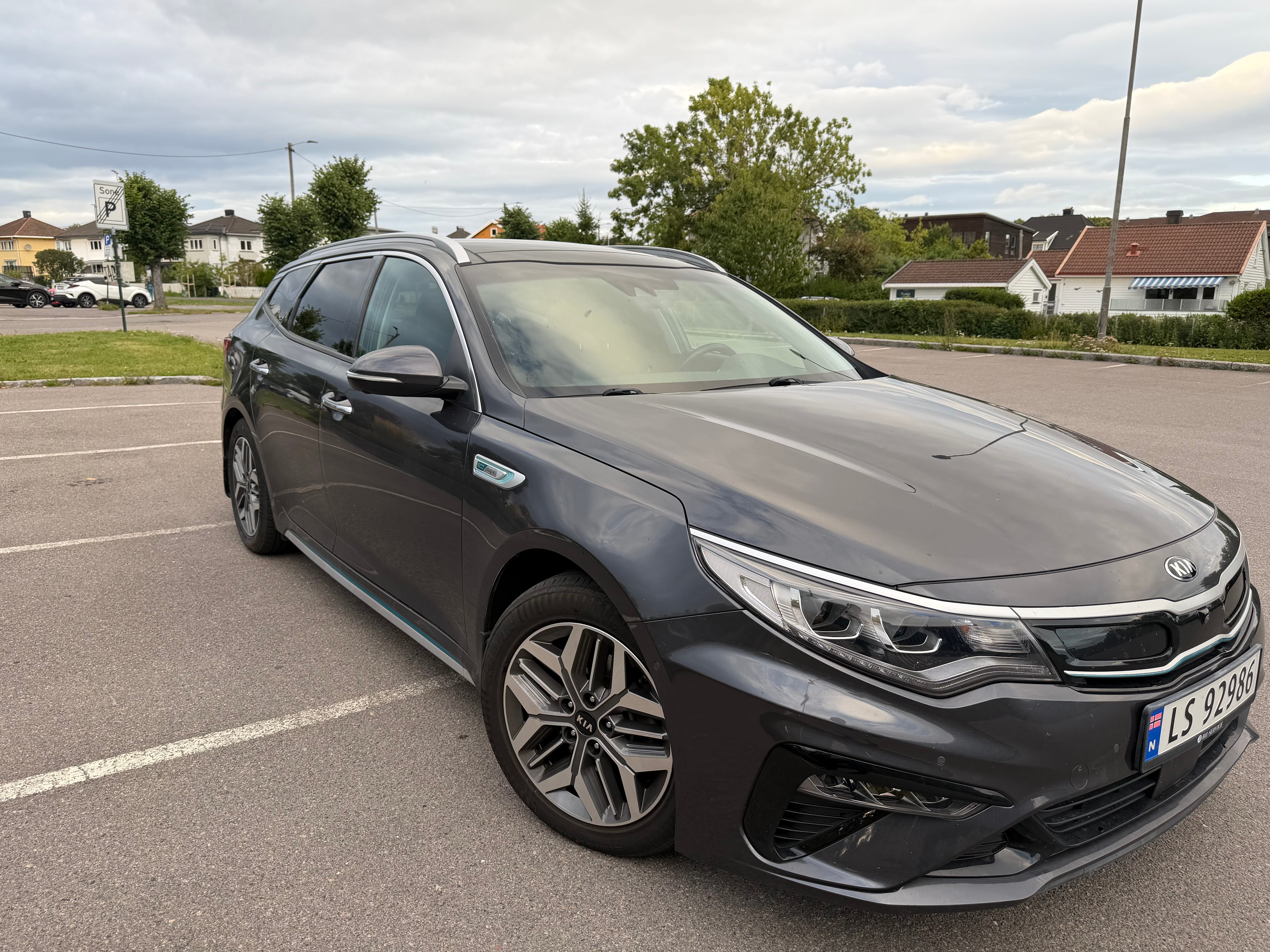 Kia Optima Plug-in Hybrid EX med Aircondition