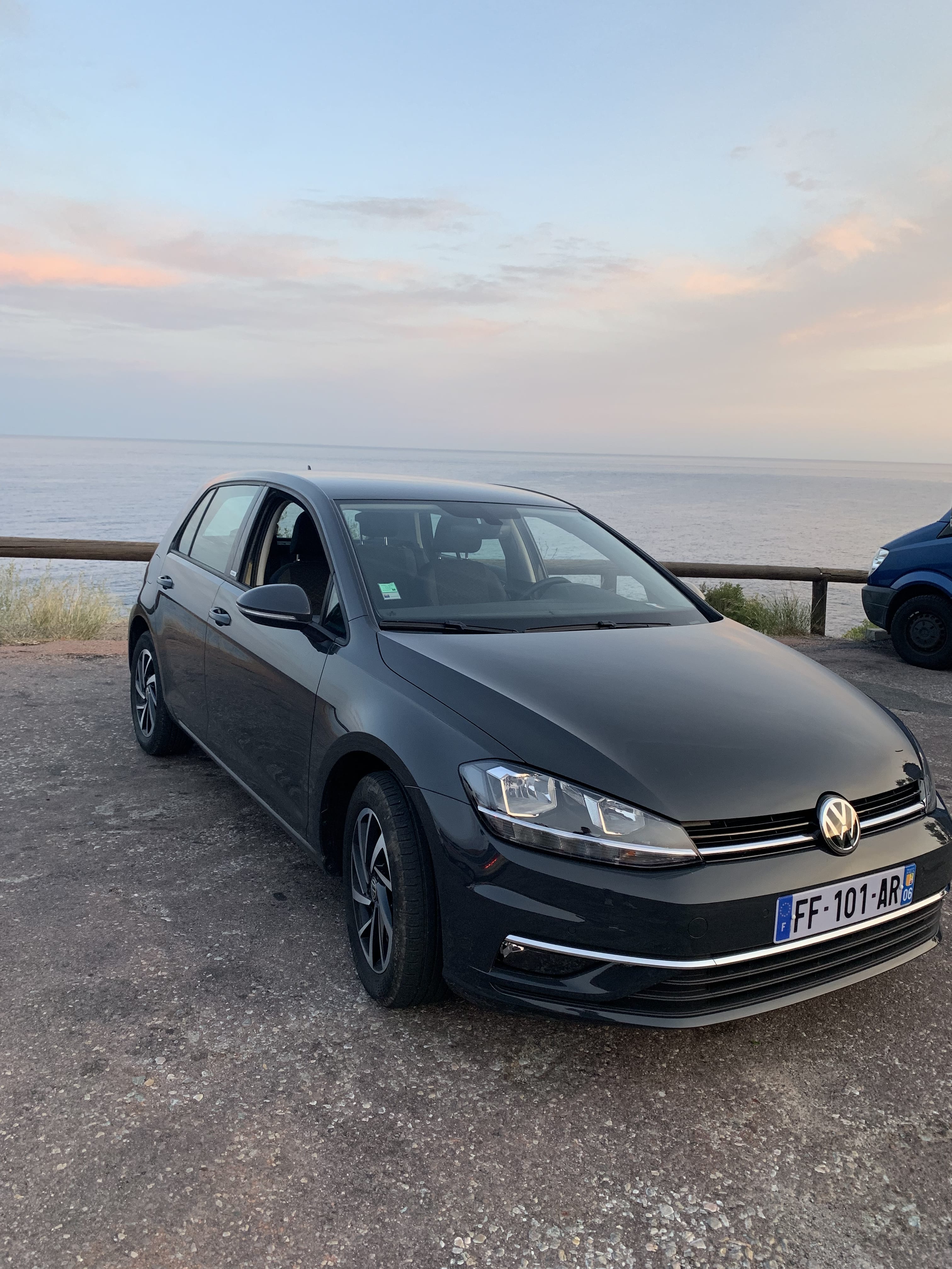 Volkswagen Golf 1.0L 115 CV avec Climatisation