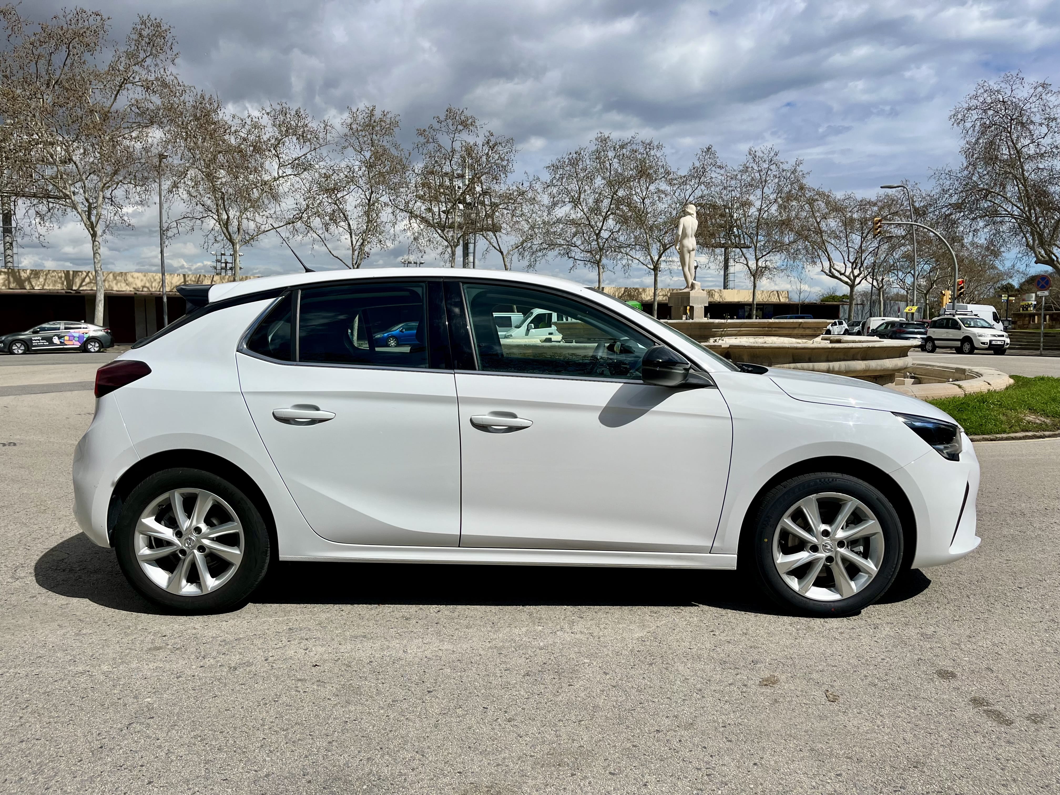Opel Corsa Elegance con Aire acondicionado
