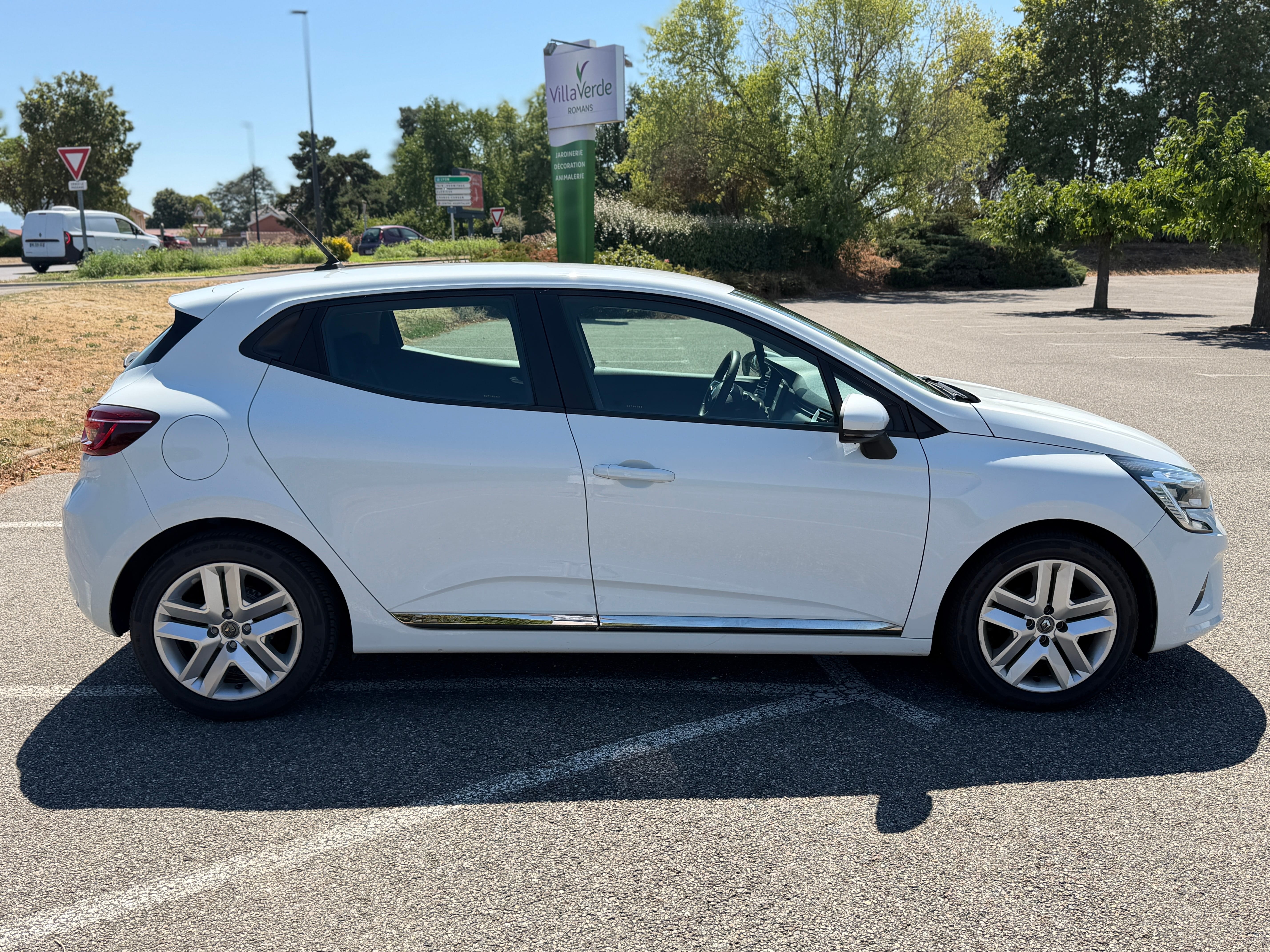 Renault Clio  V - CarPlay / Android Auto - Faible kilométrage avec Climatisation