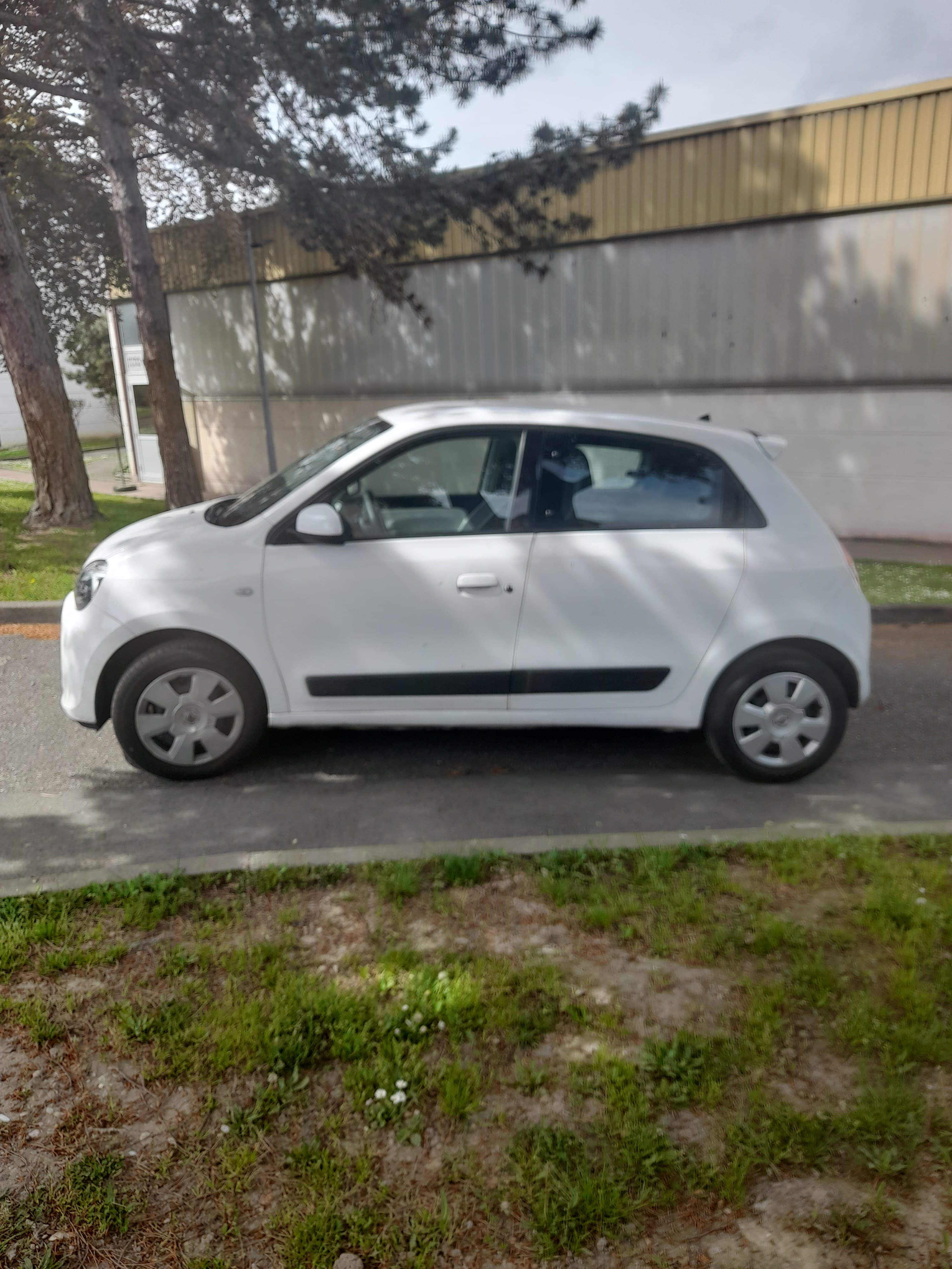 Renault Twingo III avec Climatisation