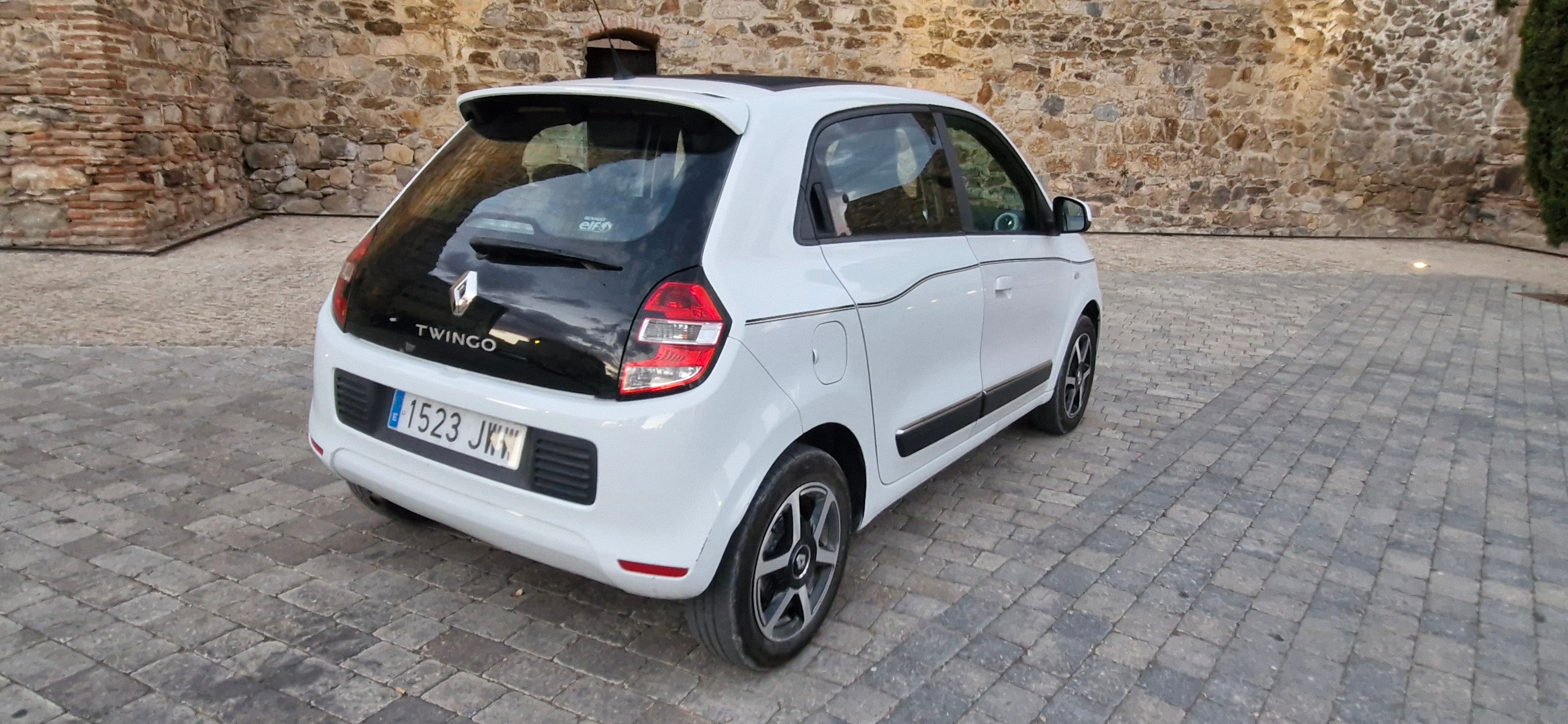 Renault Twingo III 1.0 90CV con Control de velocidad