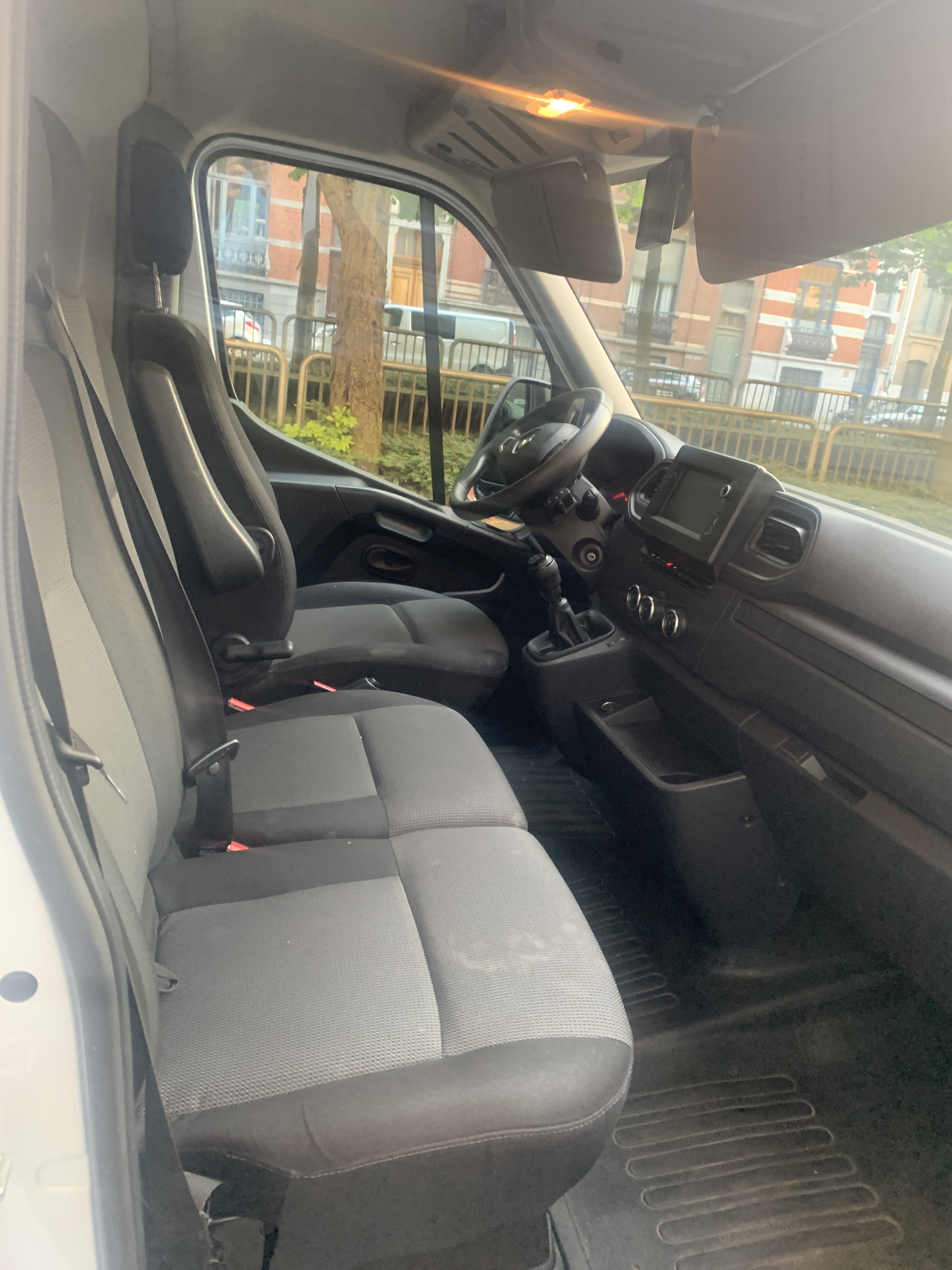 Renault Master met Cruise control