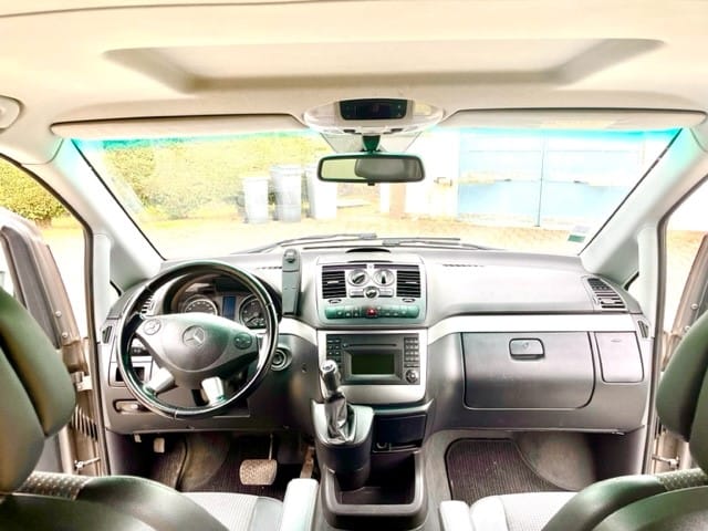 Mercedes-Benz Viano avec Apple CarPlay