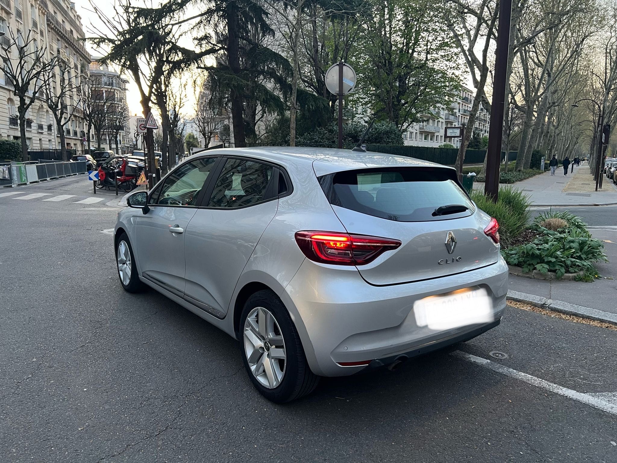 Renault Clio avec Climatisation